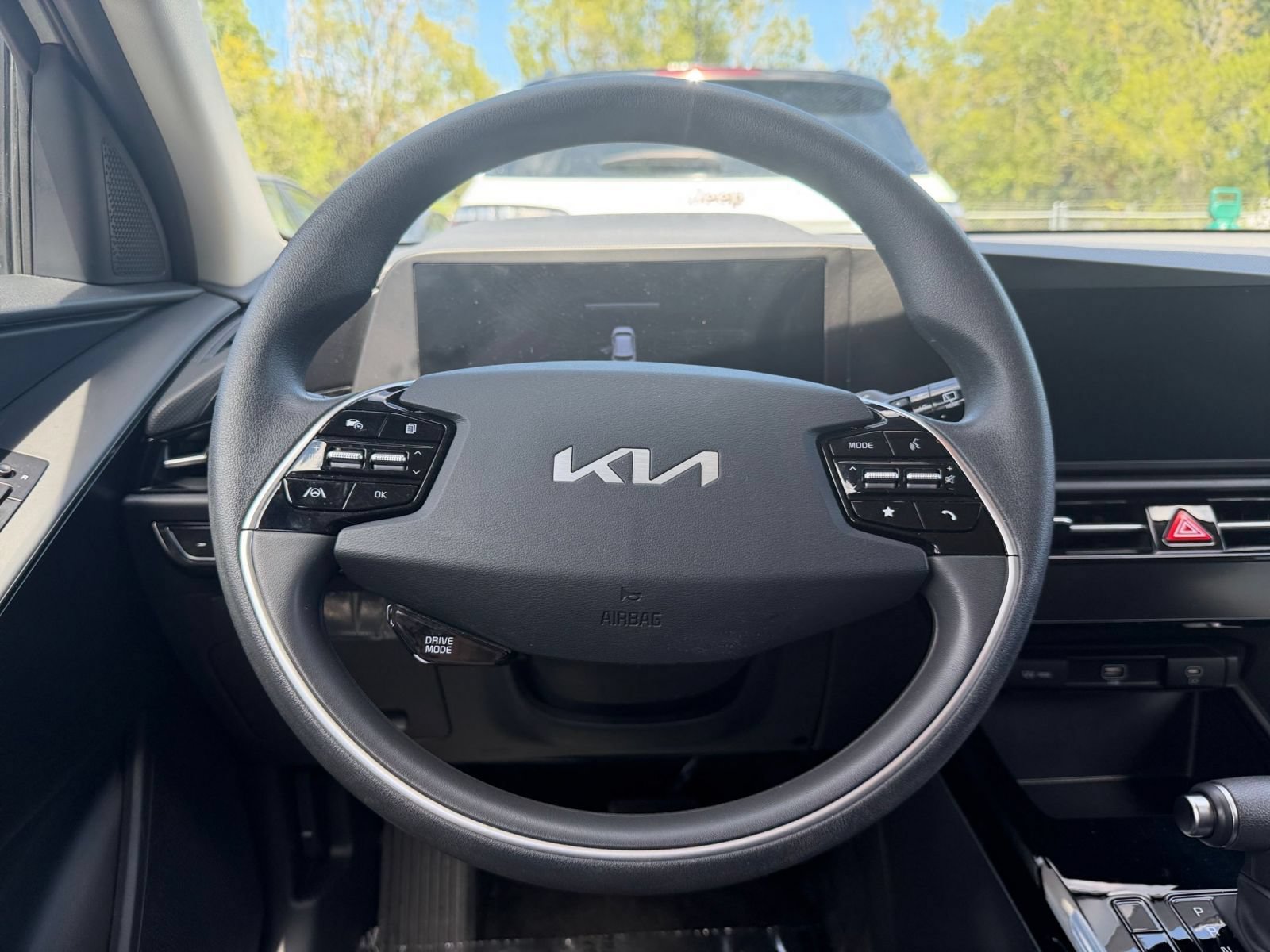 Thumbnail: 2026 Kia Niro - 25