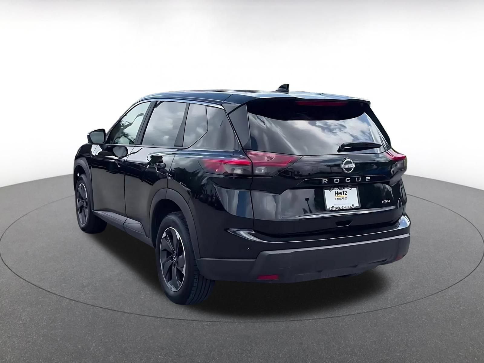 Thumbnail: 2025 Nissan Rogue - 10