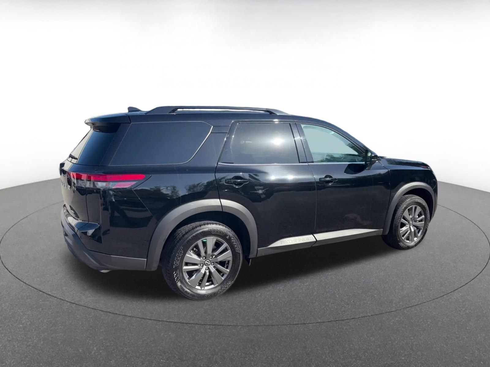 Thumbnail: 2025 Nissan Pathfinder - 12