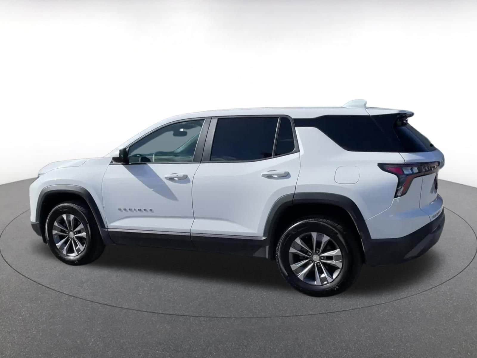 Thumbnail: 2025 Chevrolet Equinox - 9