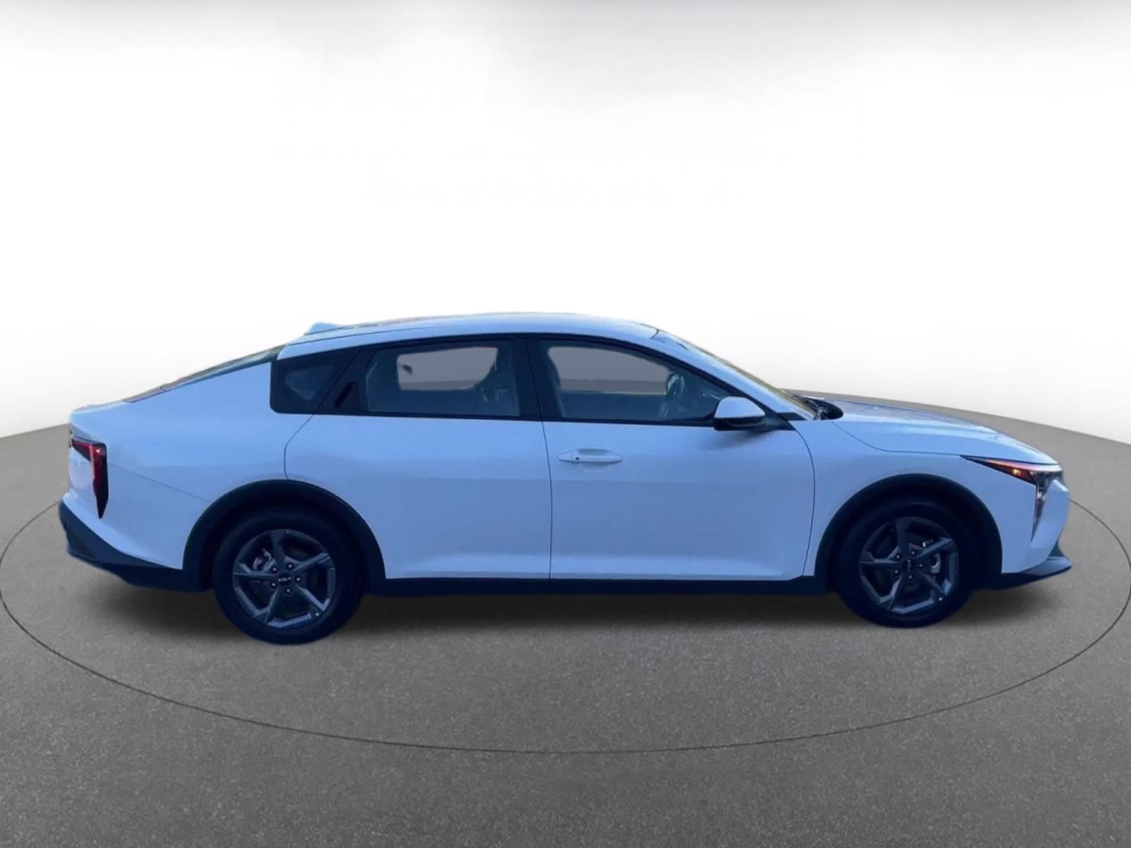 Thumbnail: 2025 Kia K4 - 14