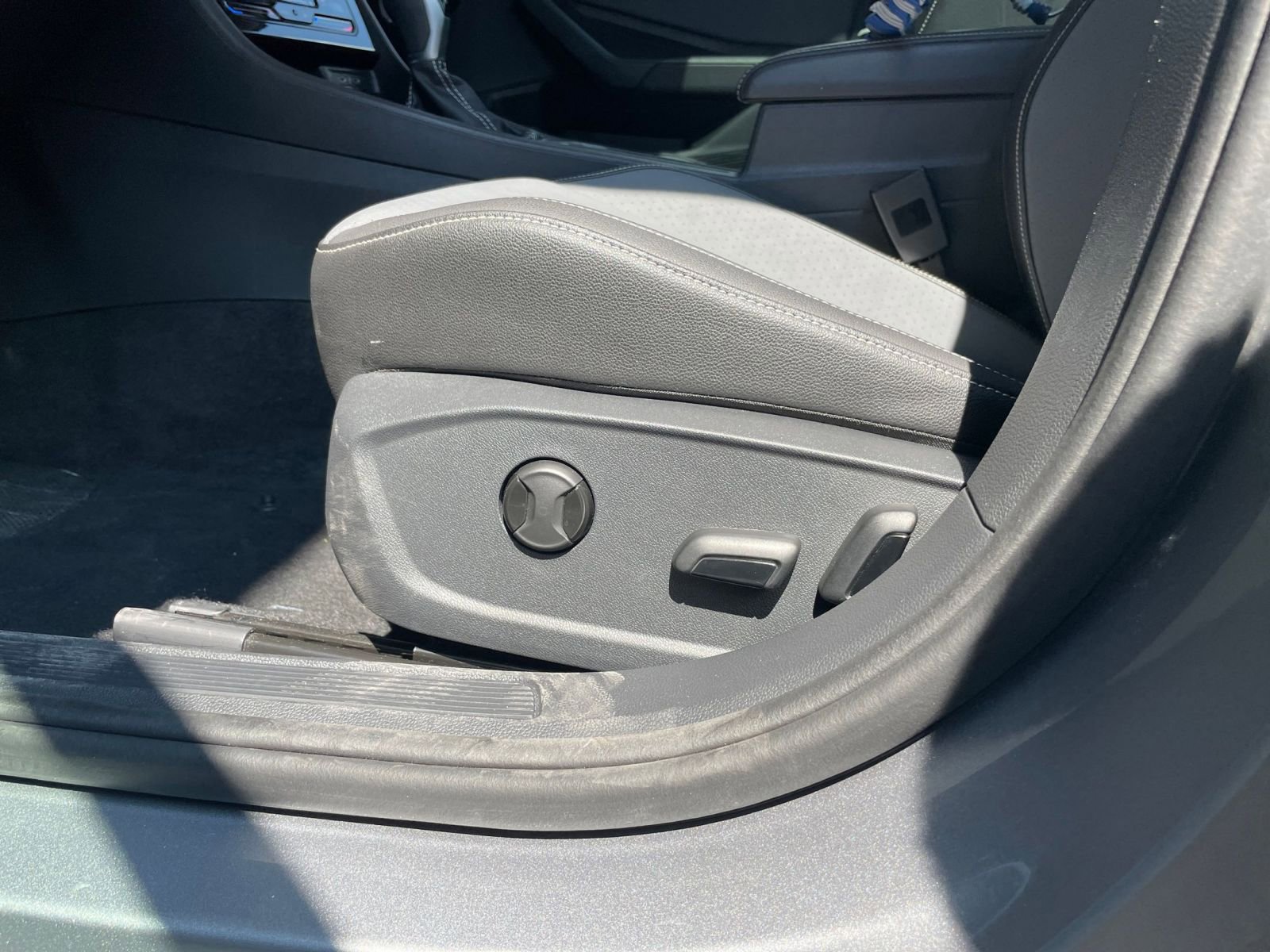 Thumbnail: 2025 Volkswagen Jetta - 23