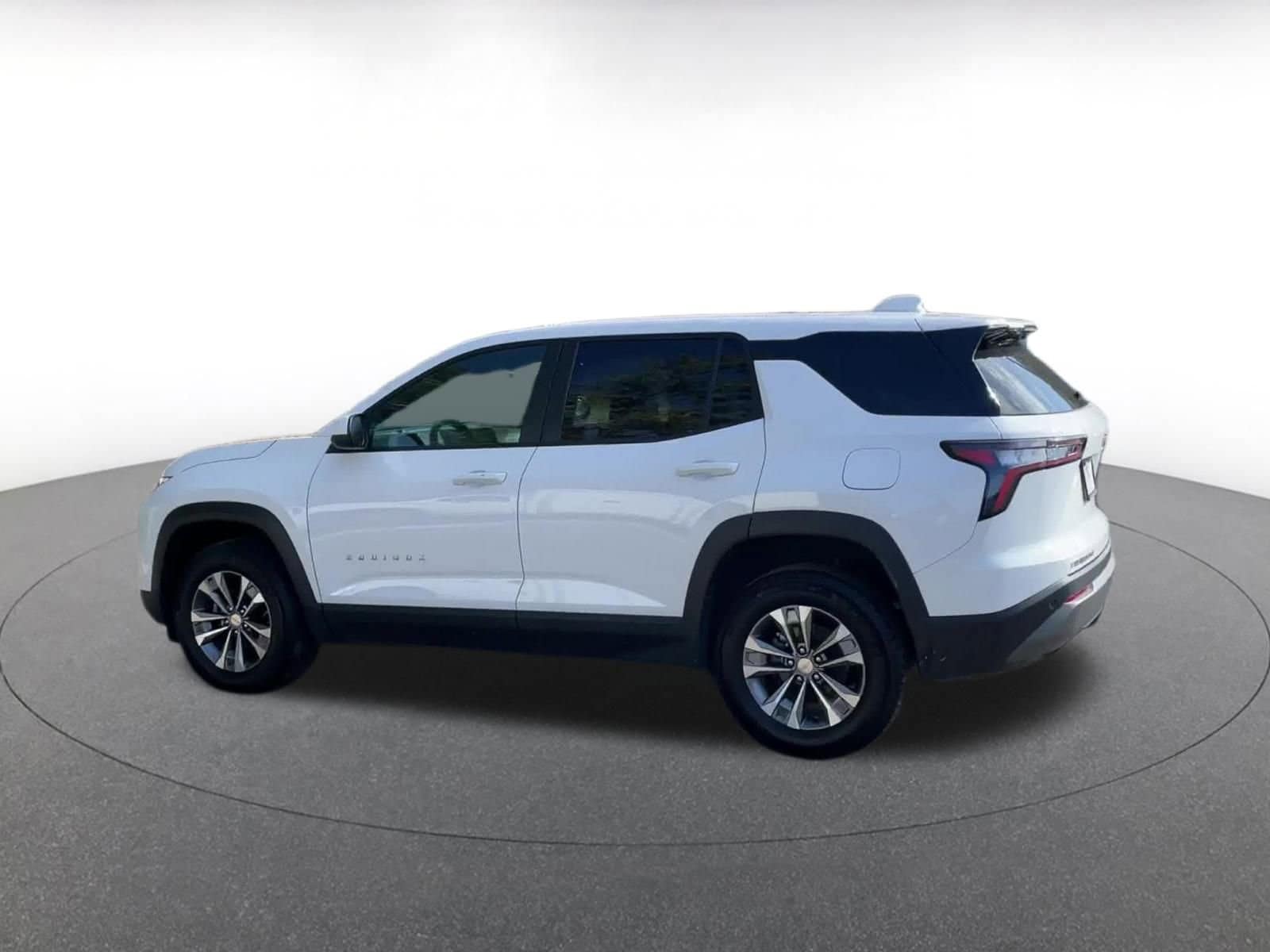 Thumbnail: 2025 Chevrolet Equinox - 9