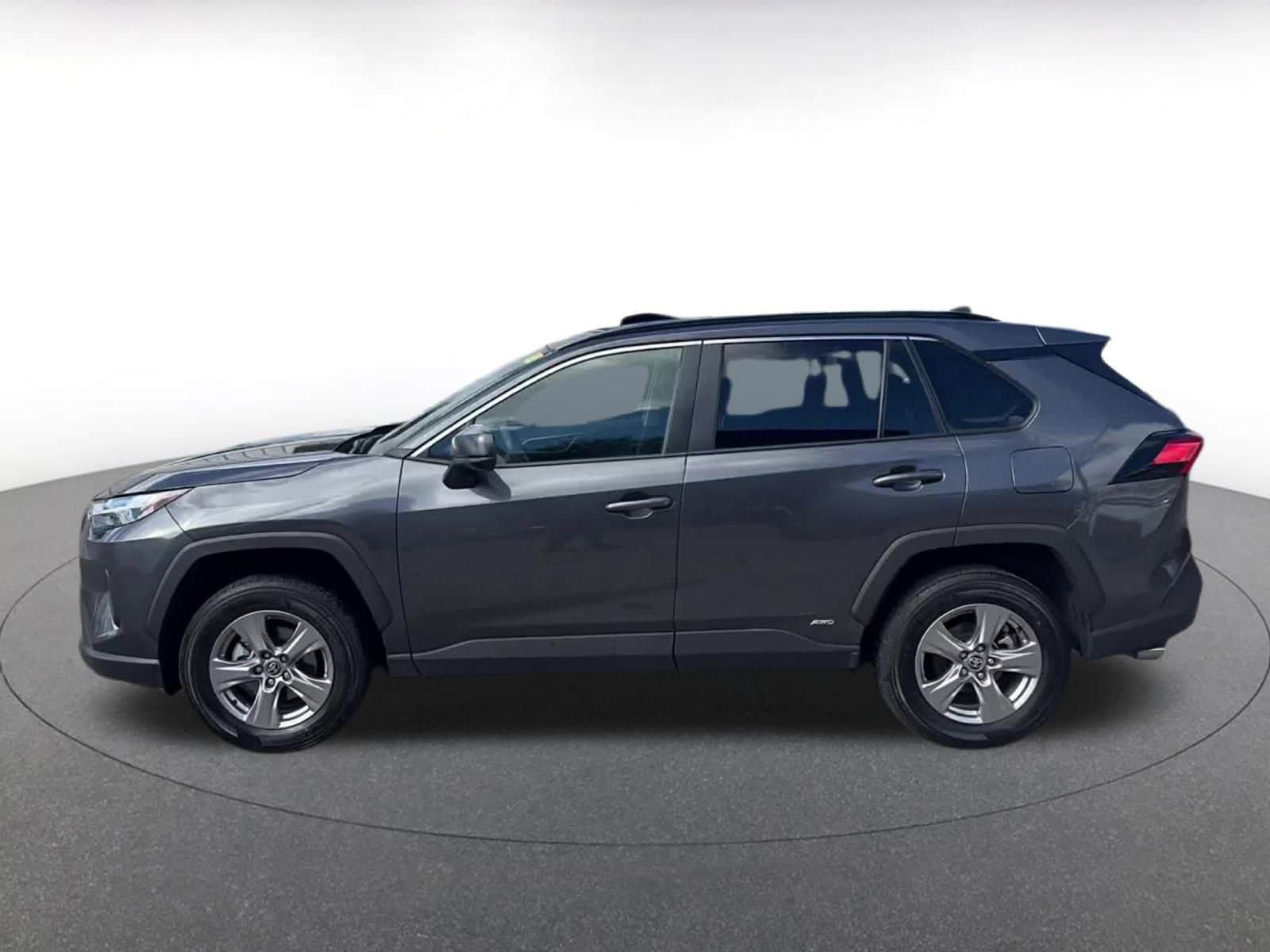 Thumbnail: 2025 Toyota RAV4 - 8