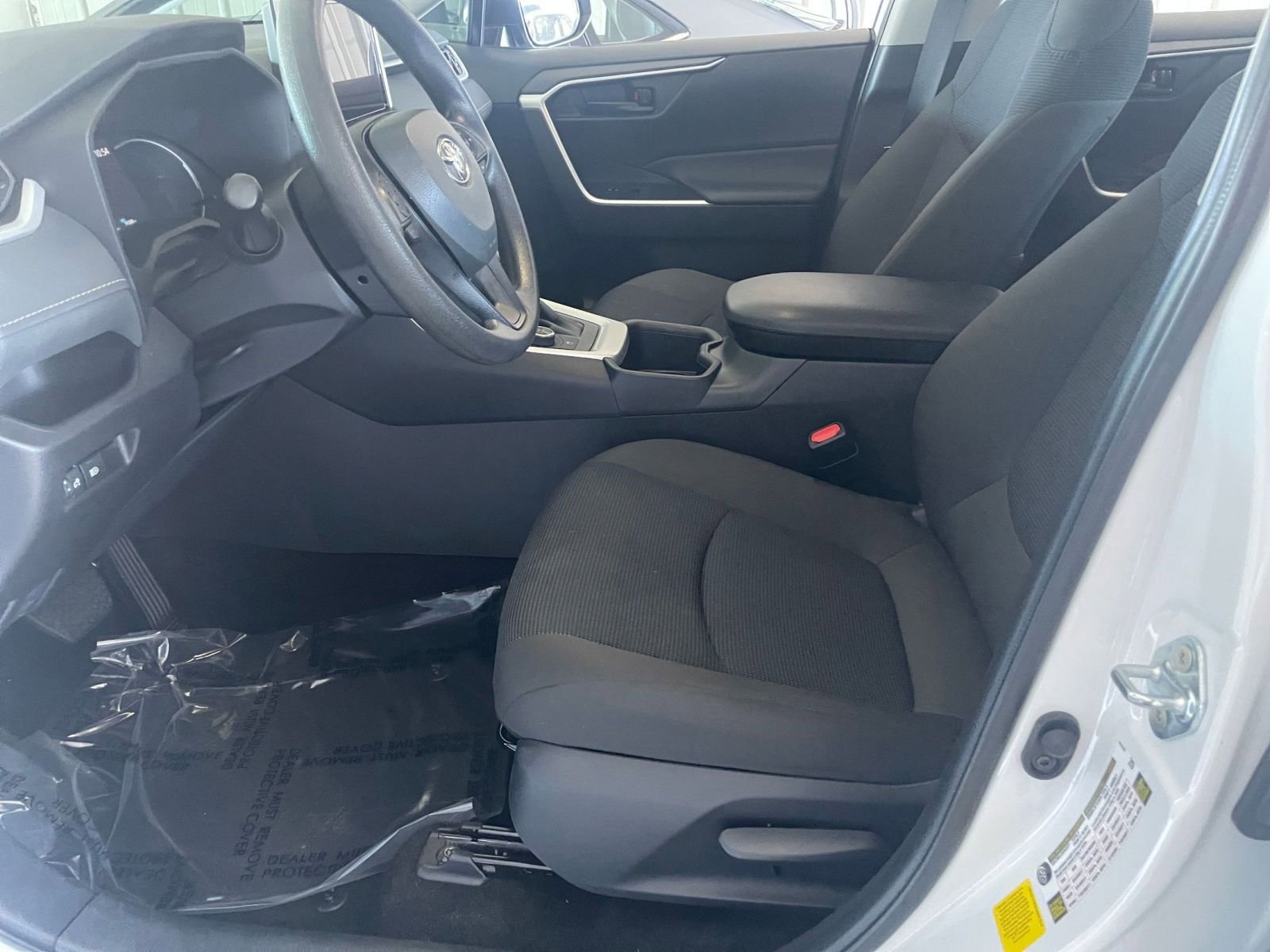 Thumbnail: 2025 Toyota RAV4 - 23