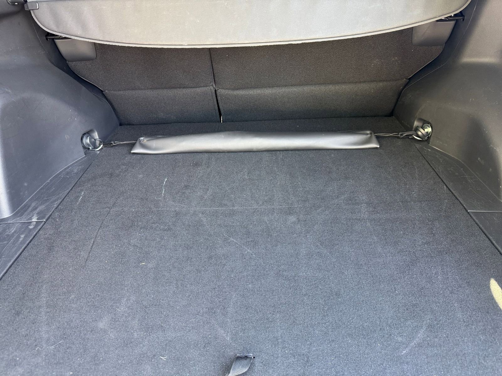 Thumbnail: 2025 Toyota RAV4 - 31