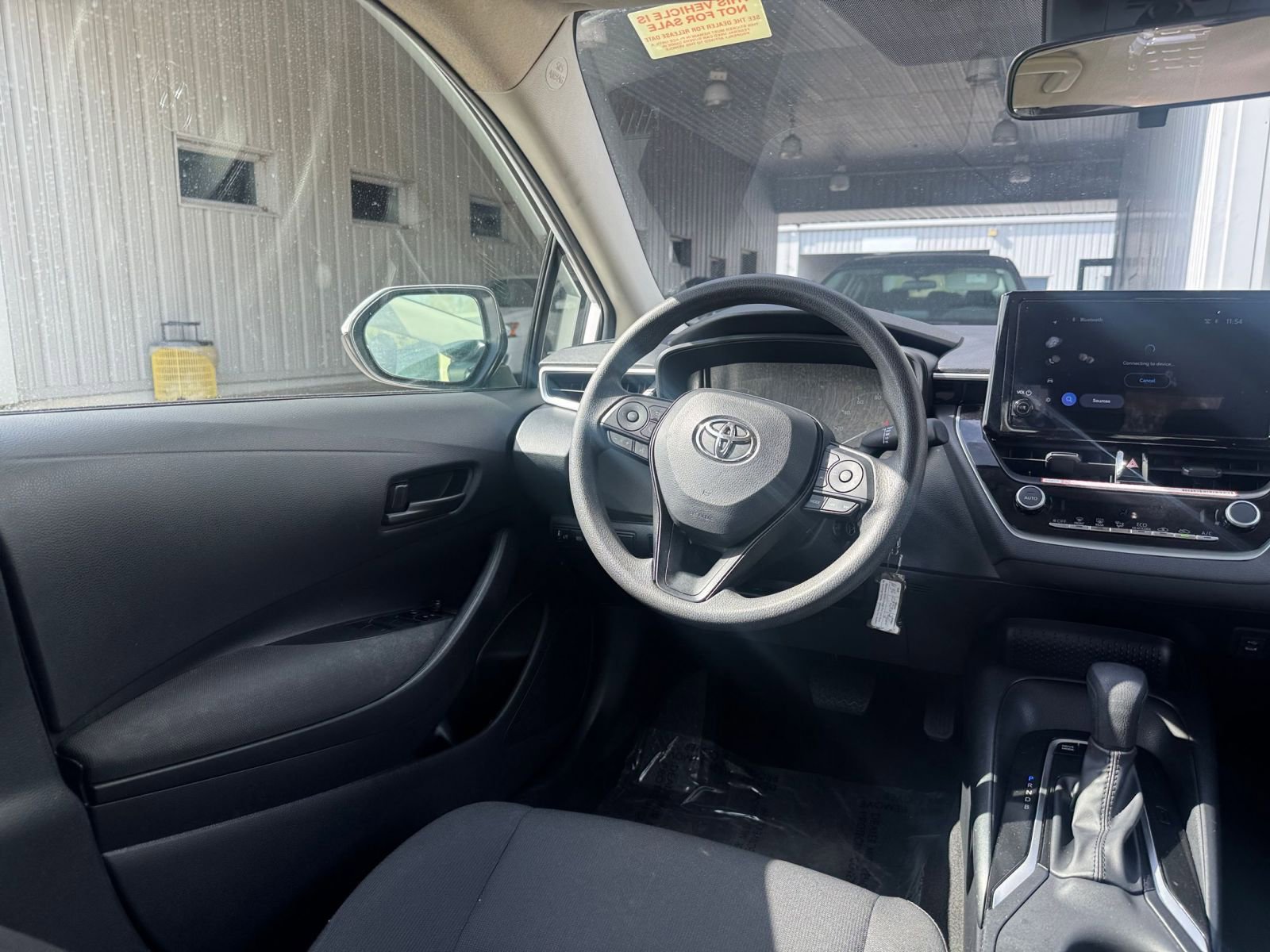 Thumbnail: 2025 Toyota Corolla - 32