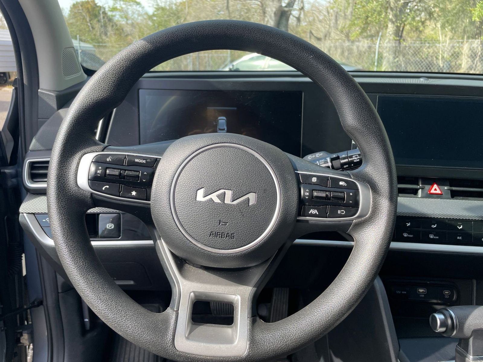 Thumbnail: 2025 Kia Sportage - 22