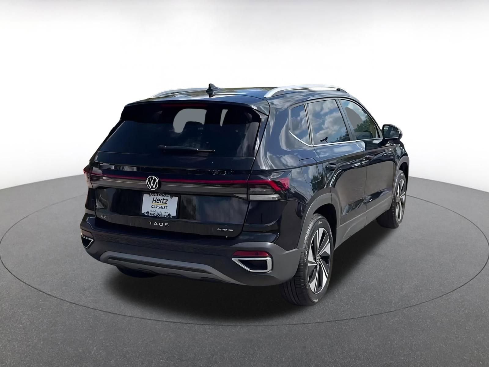 Thumbnail: 2025 Volkswagen Taos - 14