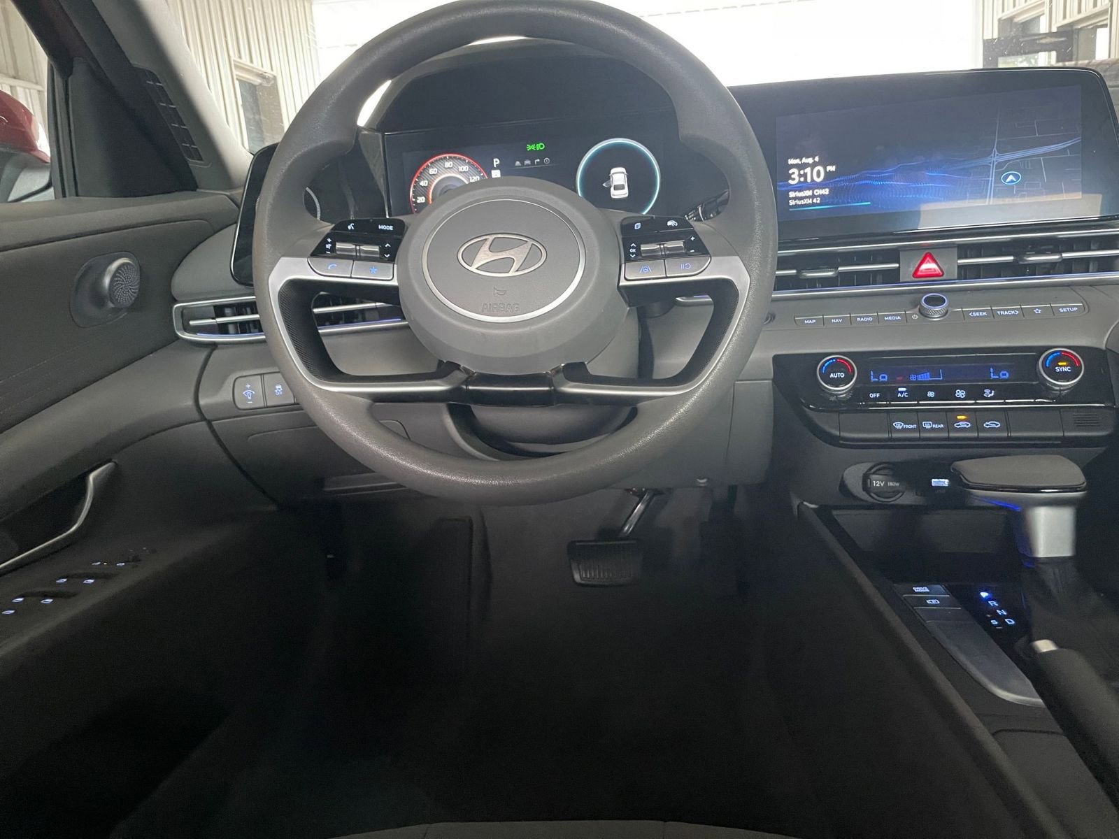 Thumbnail: 2024 Hyundai Elantra - 32