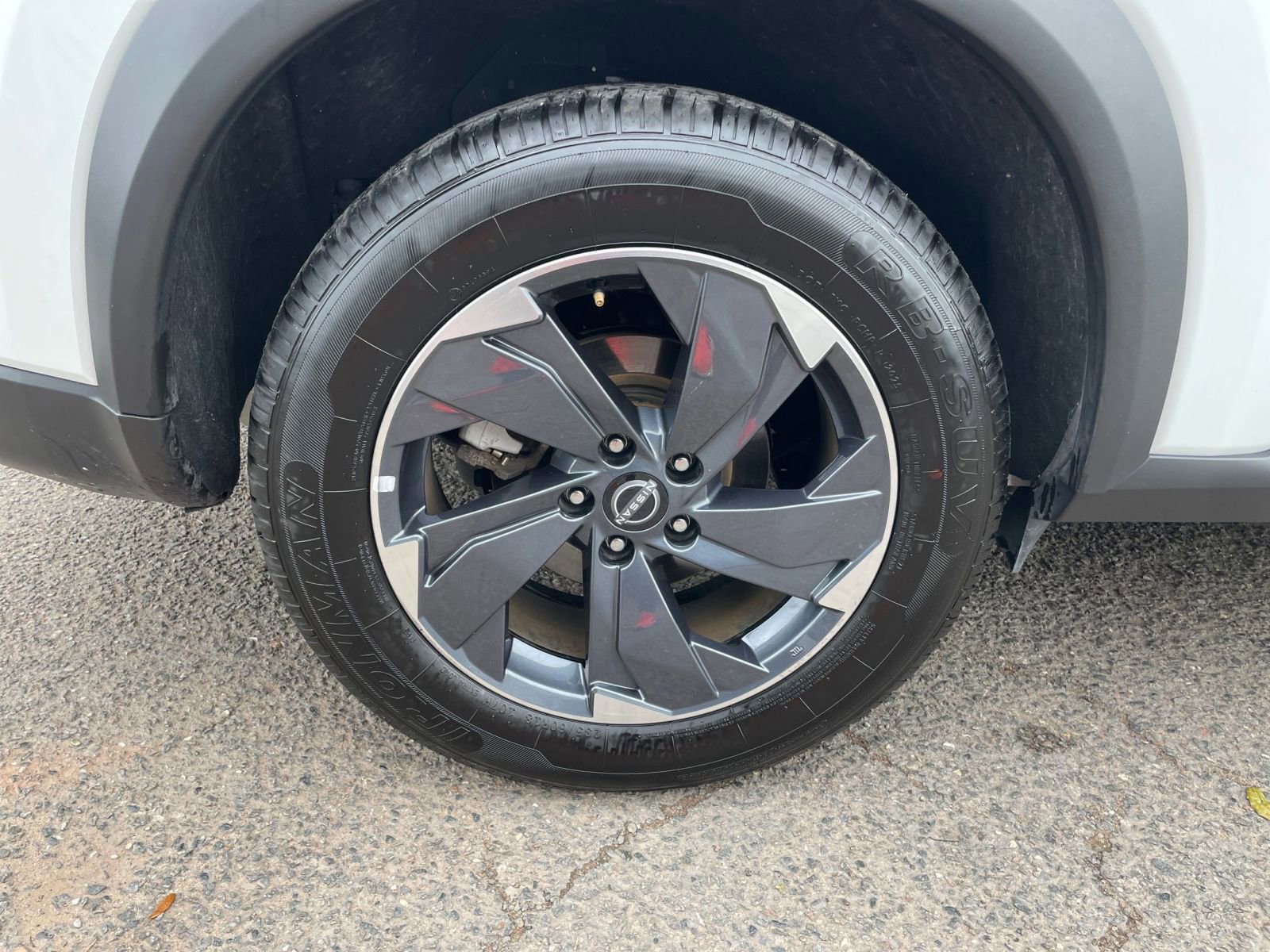 Thumbnail: 2025 Nissan Rogue - 32