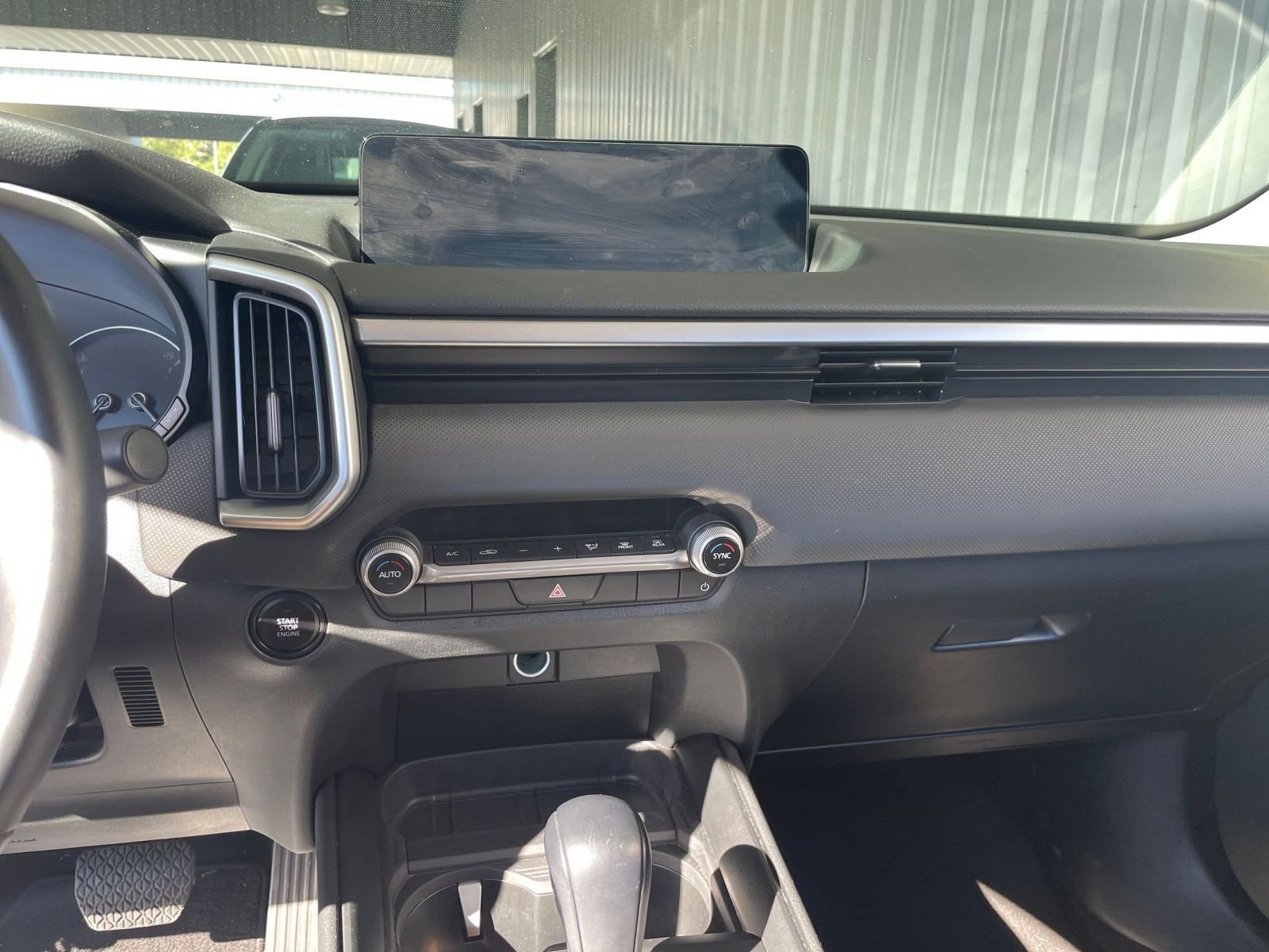 Thumbnail: 2025 Mazda CX-50 - 18