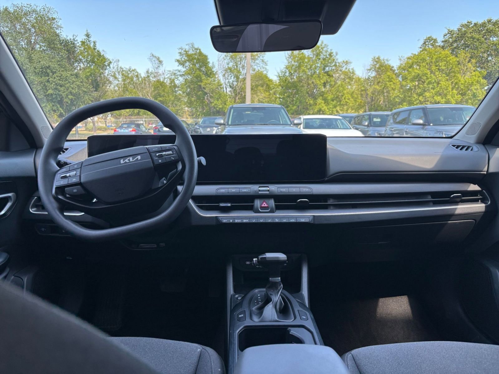 Thumbnail: 2025 Kia K4 - 28