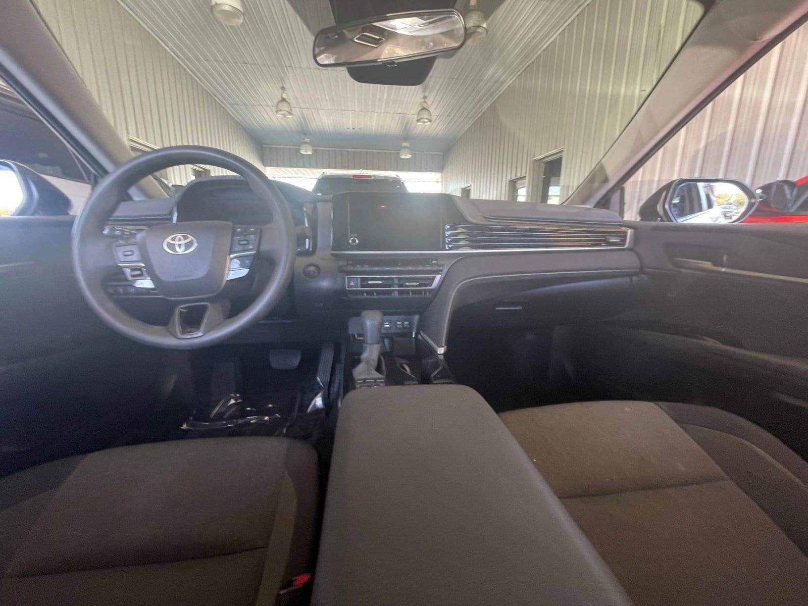 Thumbnail: 2025 Toyota Camry - 31