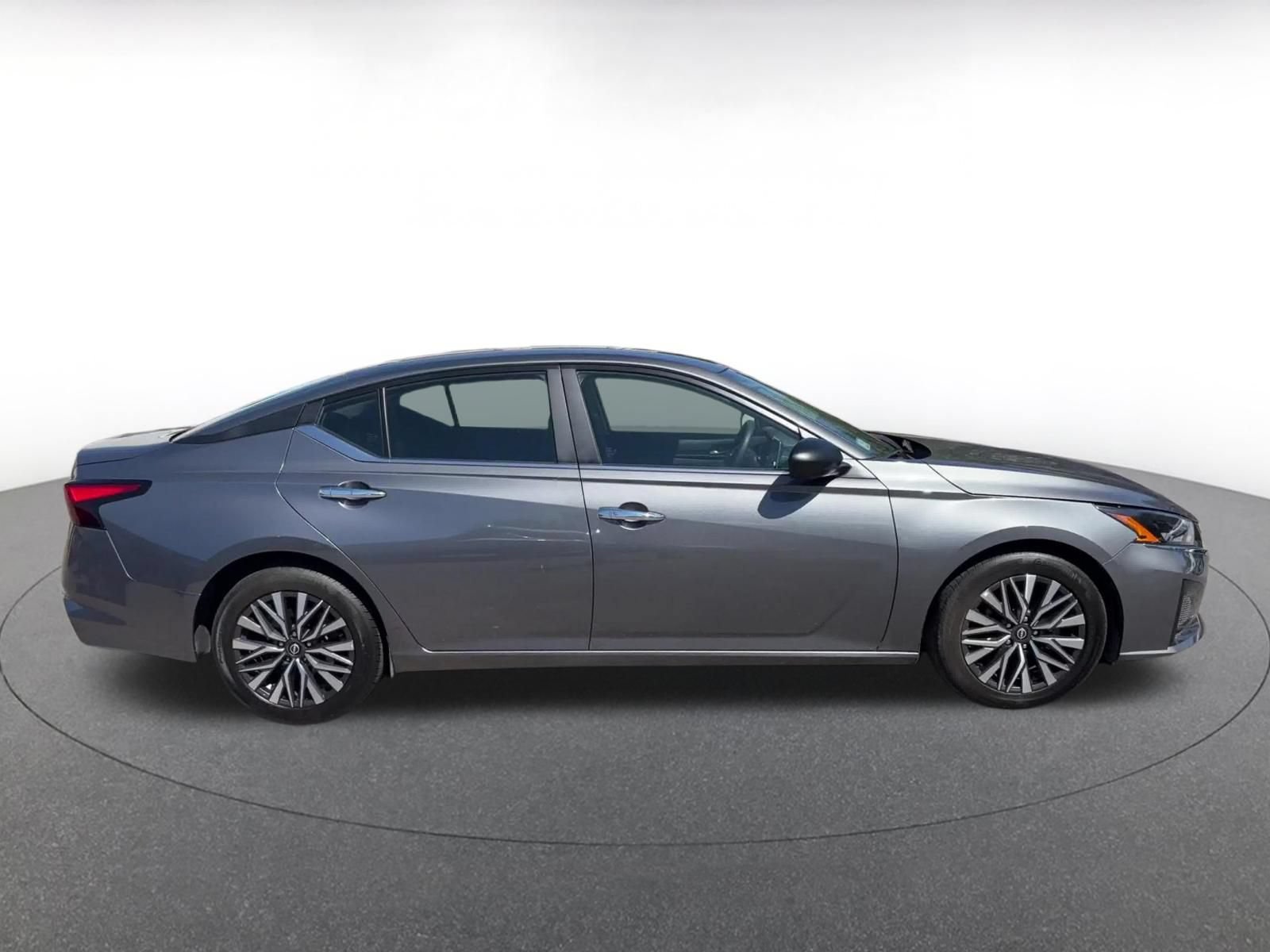 Thumbnail: 2025 Nissan Altima - 16
