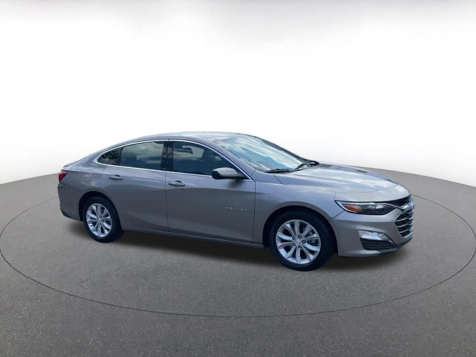 Thumbnail: 2024 Chevrolet Malibu - 1