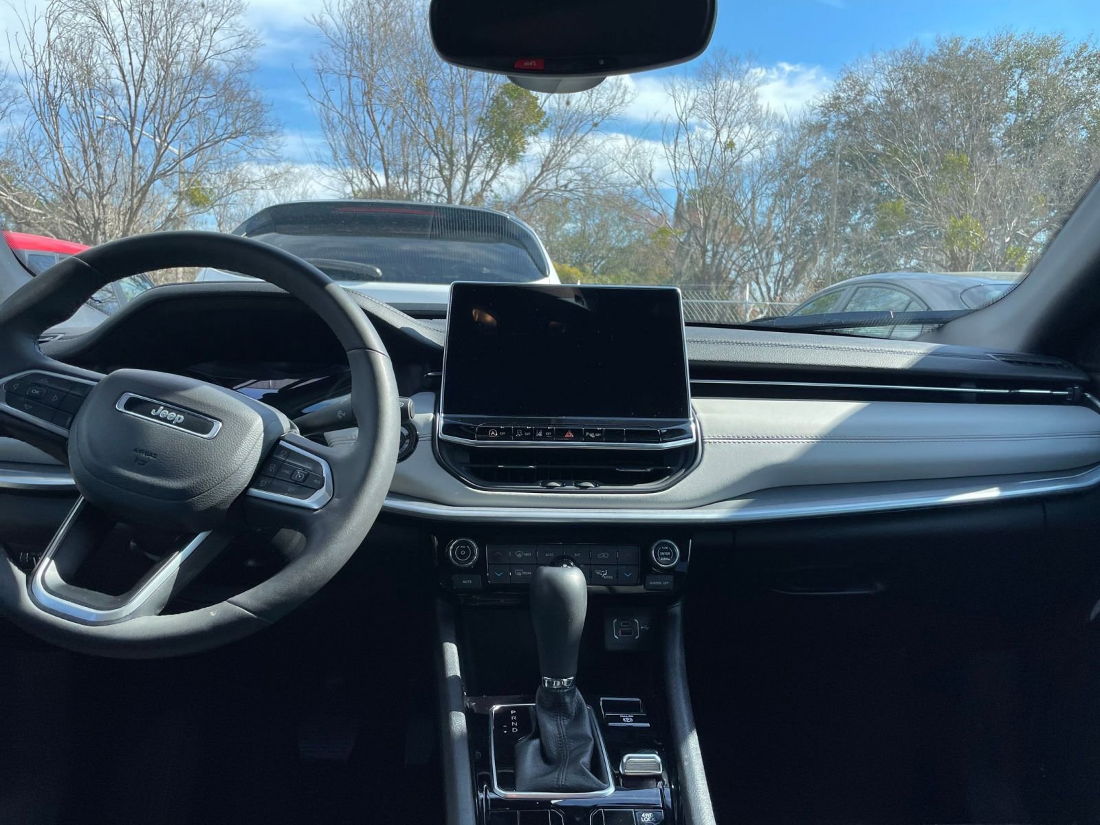 Thumbnail: 2025 Jeep Compass - 17