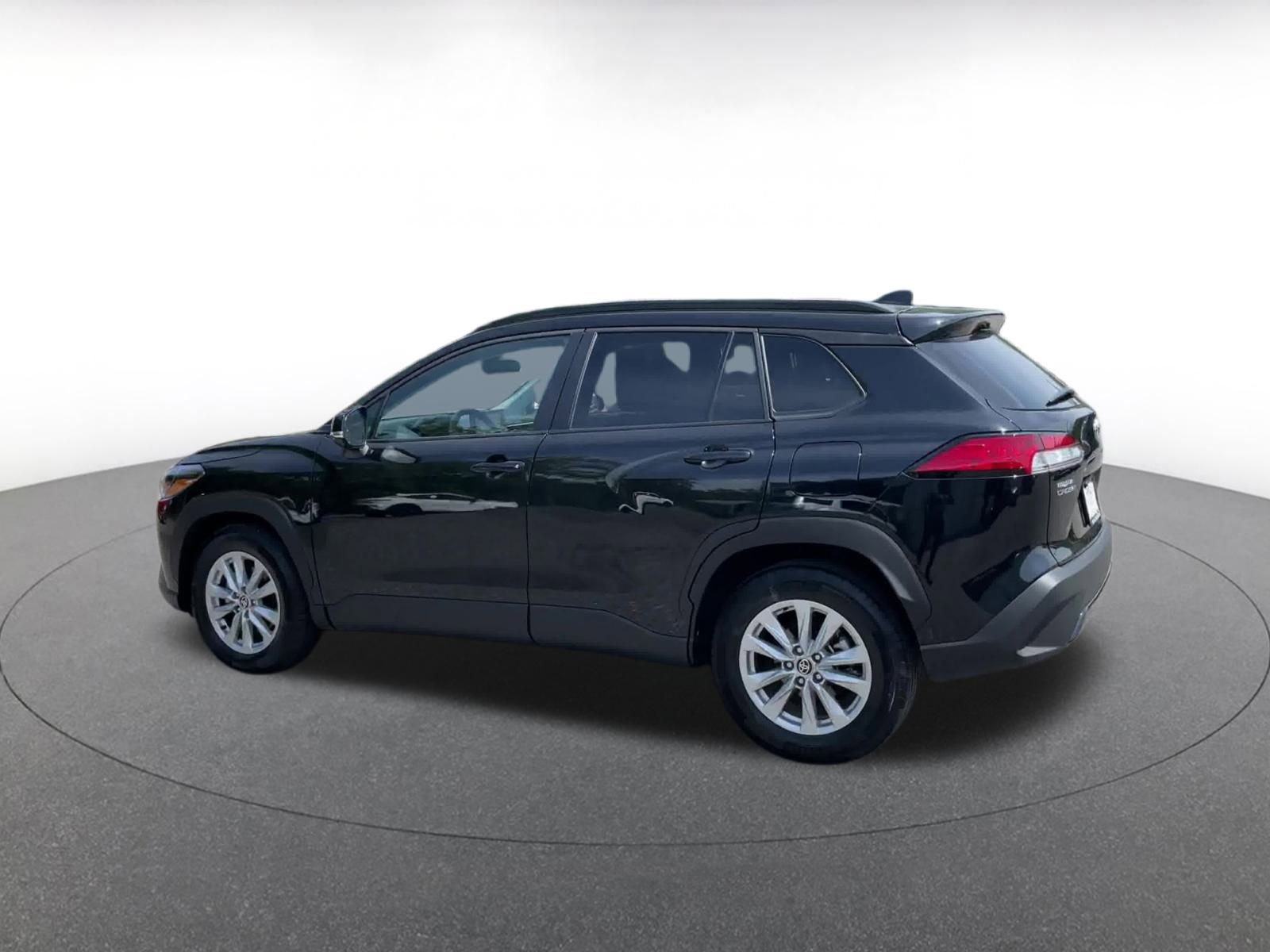 Thumbnail: 2025 Toyota Corolla Cross - 9