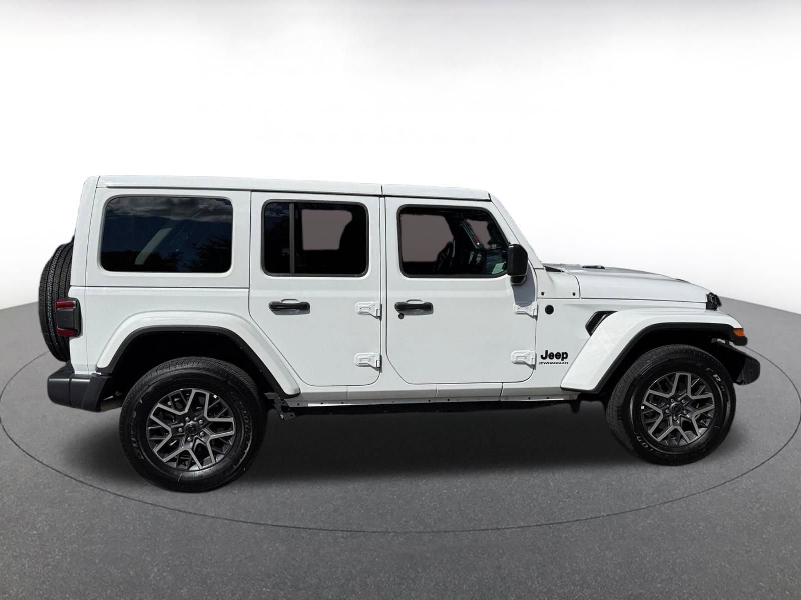 Thumbnail: 2025 Jeep Wrangler - 15