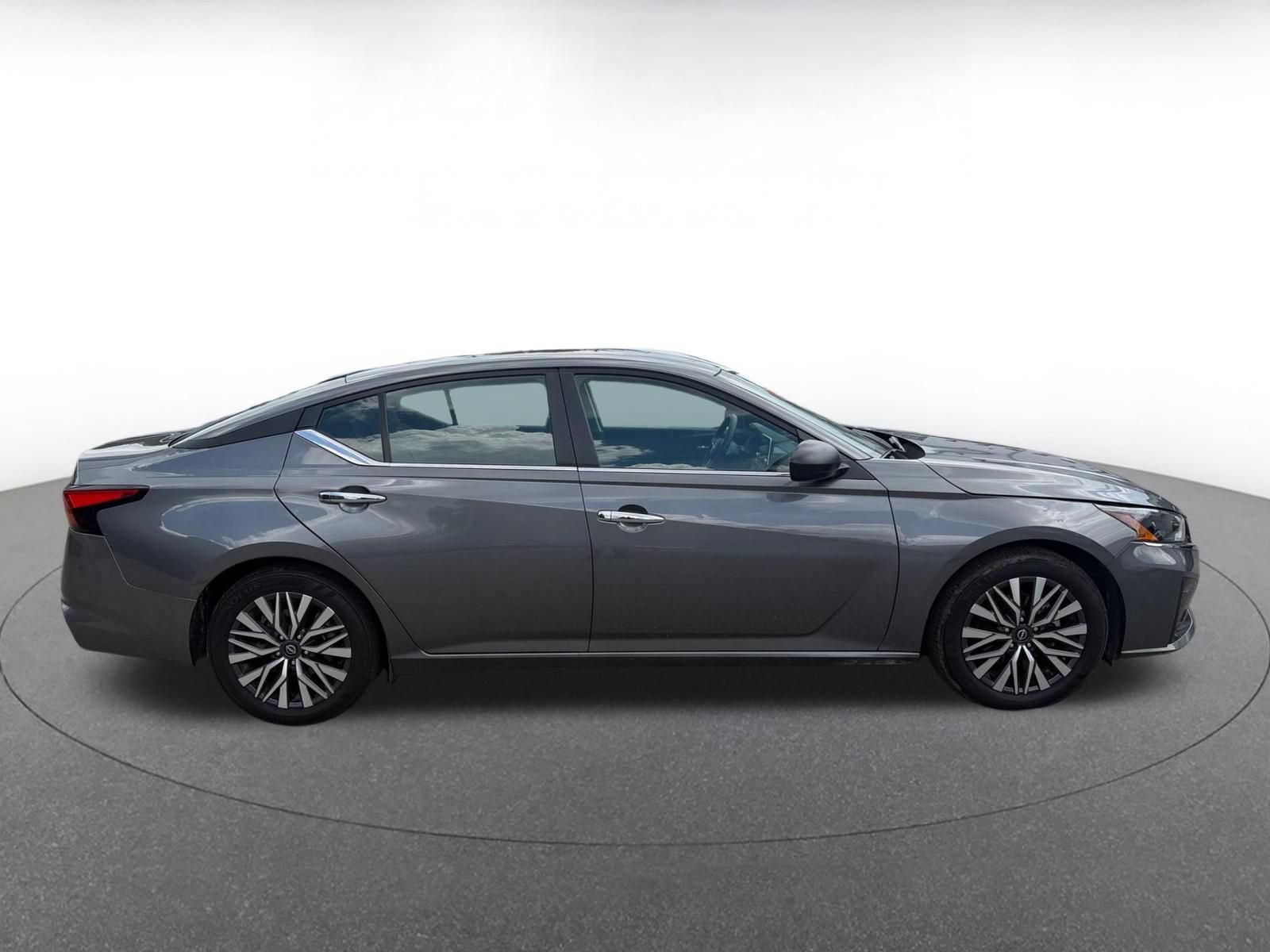 Thumbnail: 2025 Nissan Altima - 12