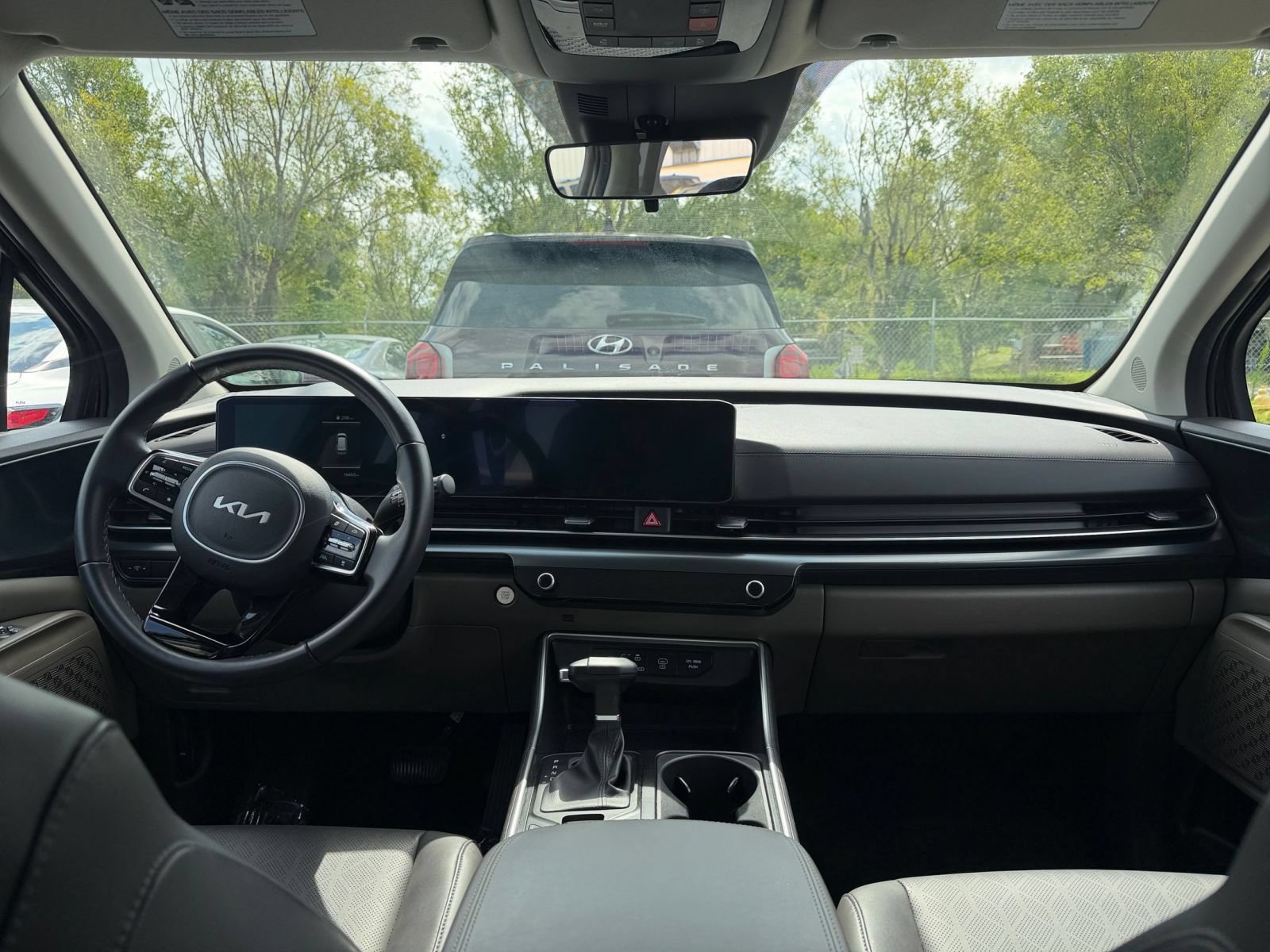 Thumbnail: 2026 Kia Carnival - 35