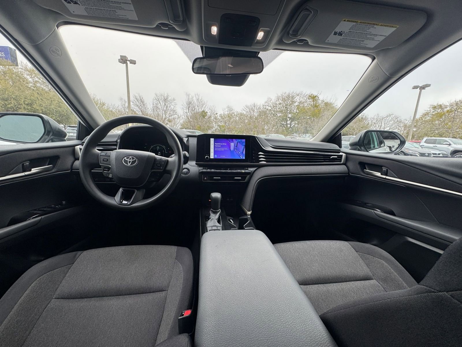 Thumbnail: 2025 Toyota Camry - 32