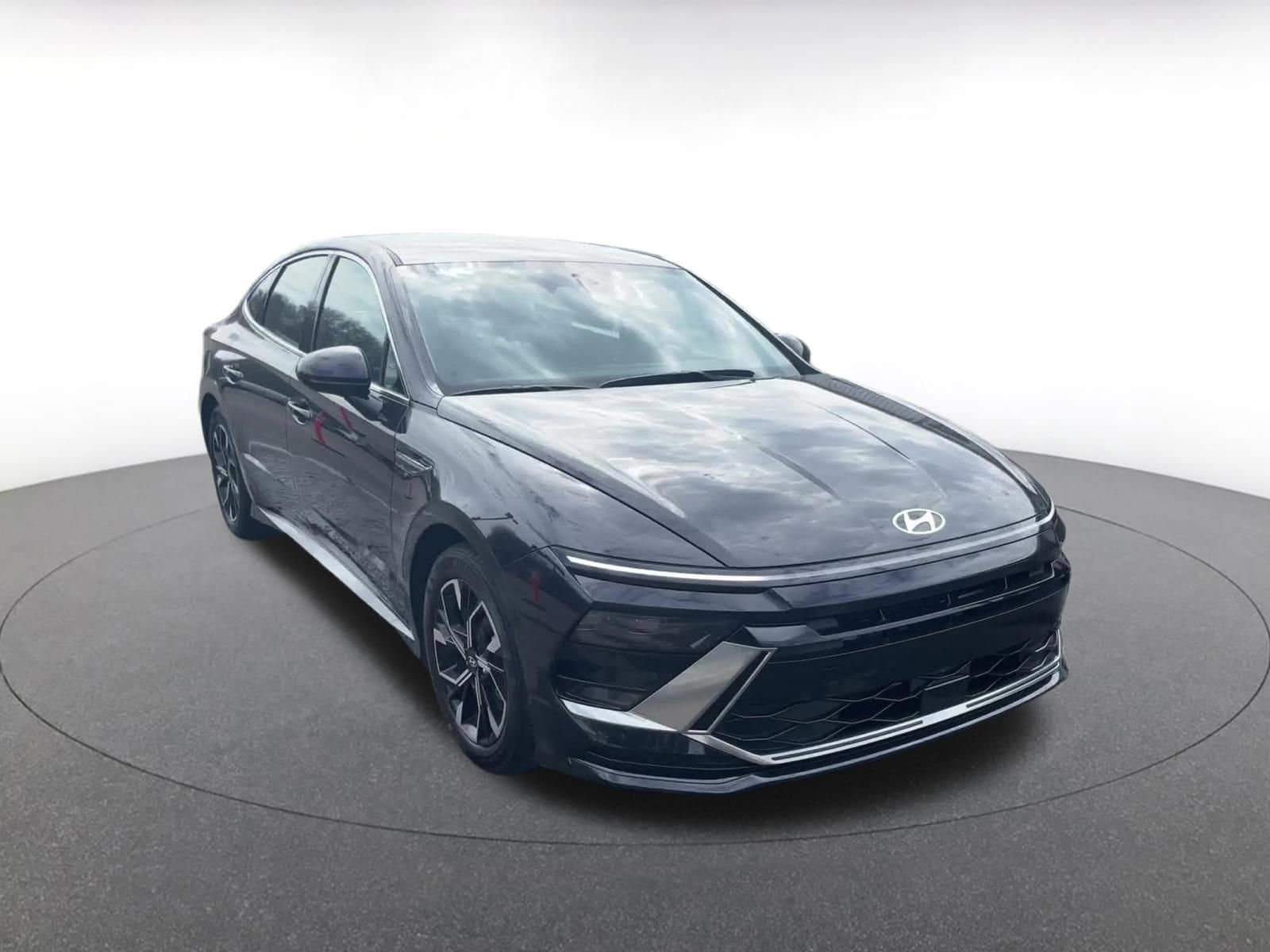 Thumbnail: 2025 Hyundai Sonata - 3