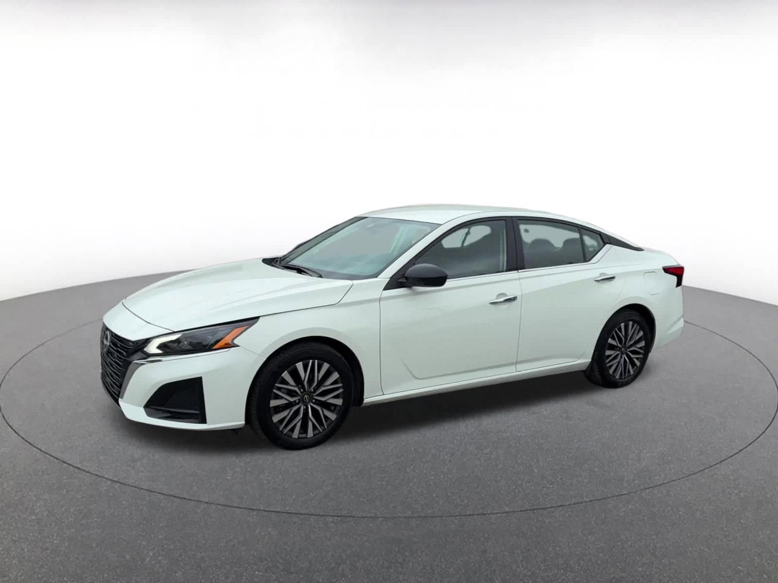 Thumbnail: 2025 Nissan Altima - 7