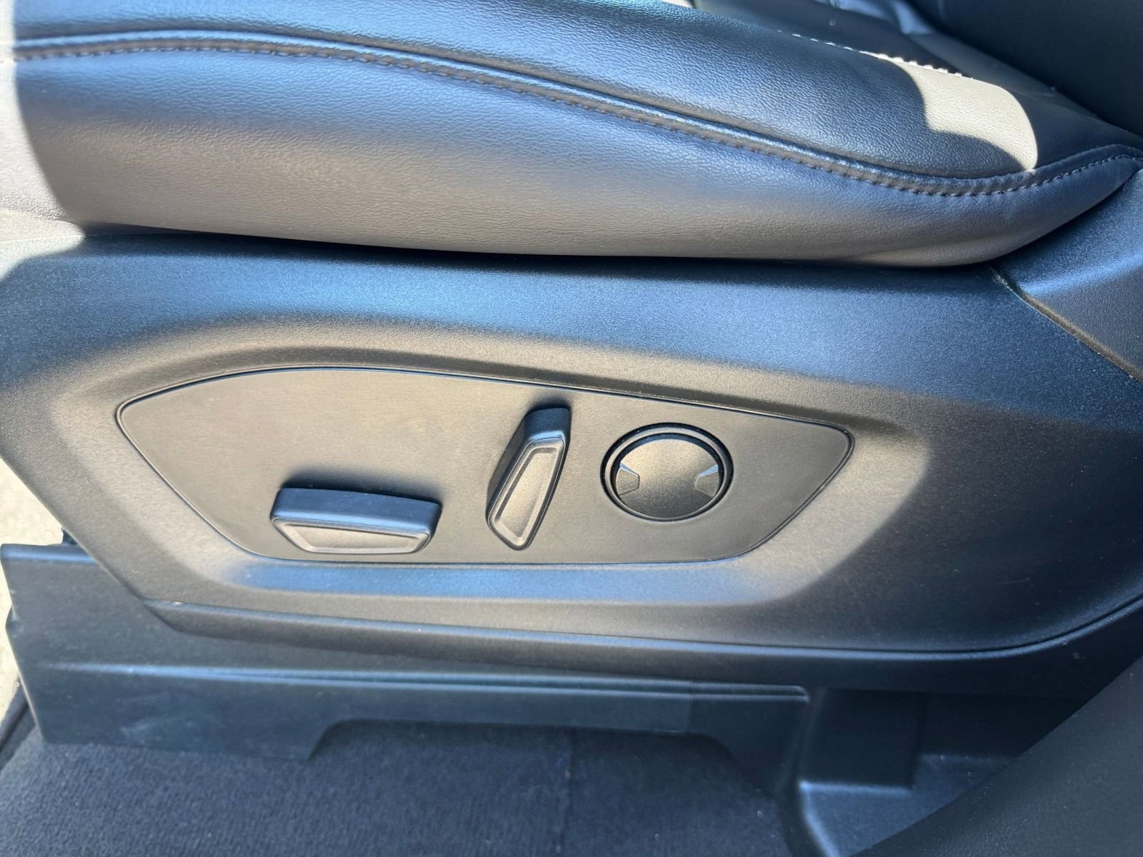 Thumbnail: 2024 Ford Explorer - 22