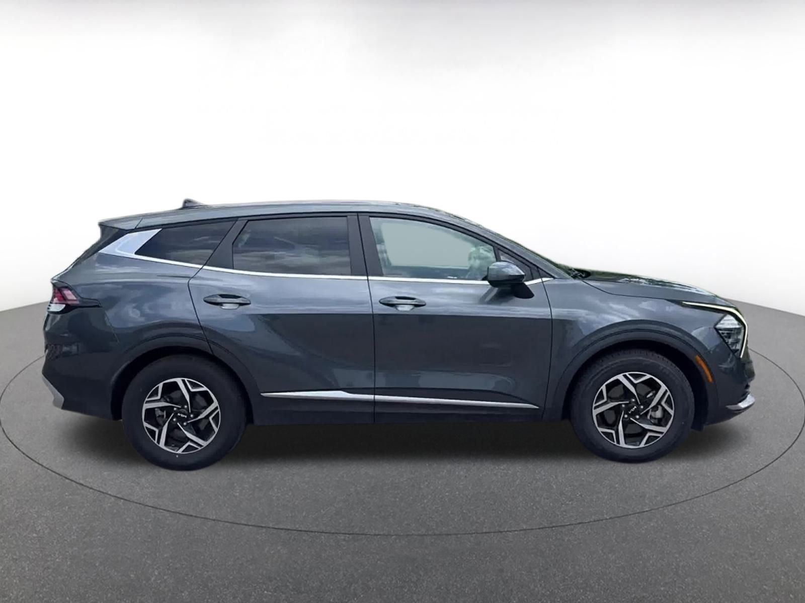Thumbnail: 2024 Kia Sportage - 16