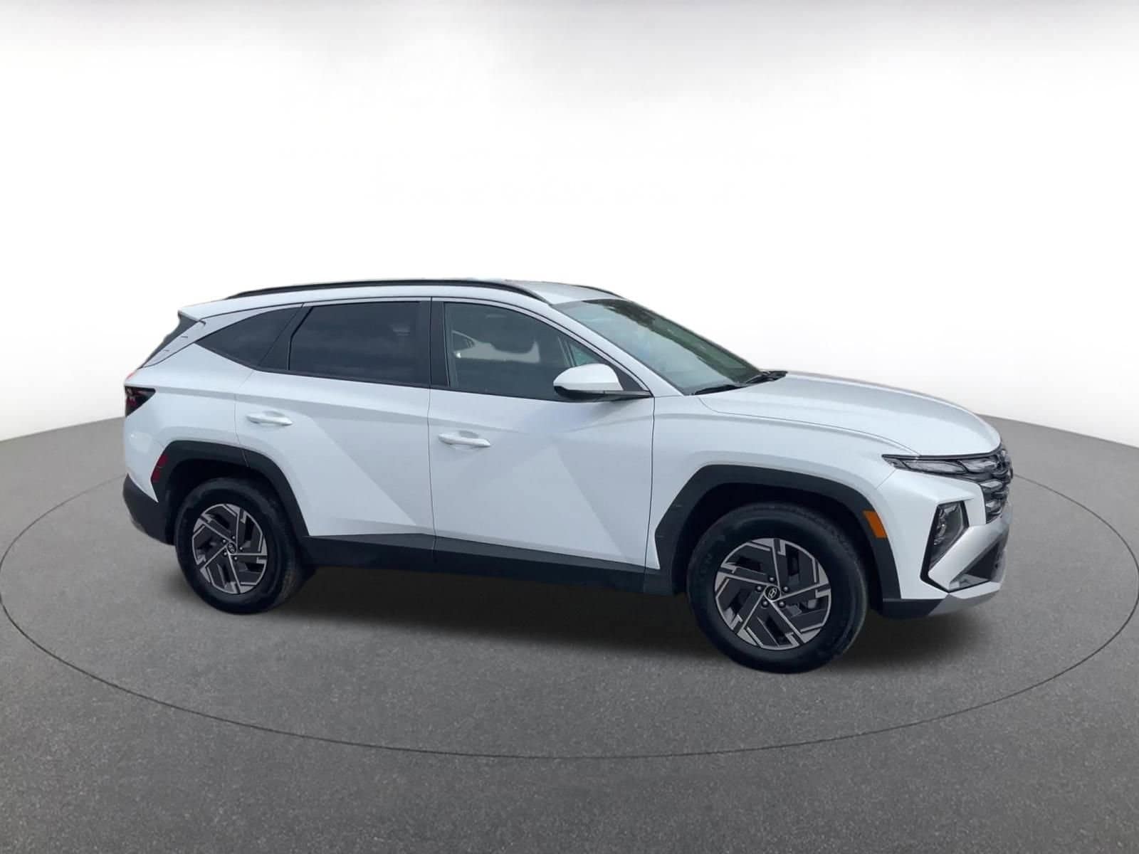 Thumbnail: 2025 Hyundai Tucson - 1
