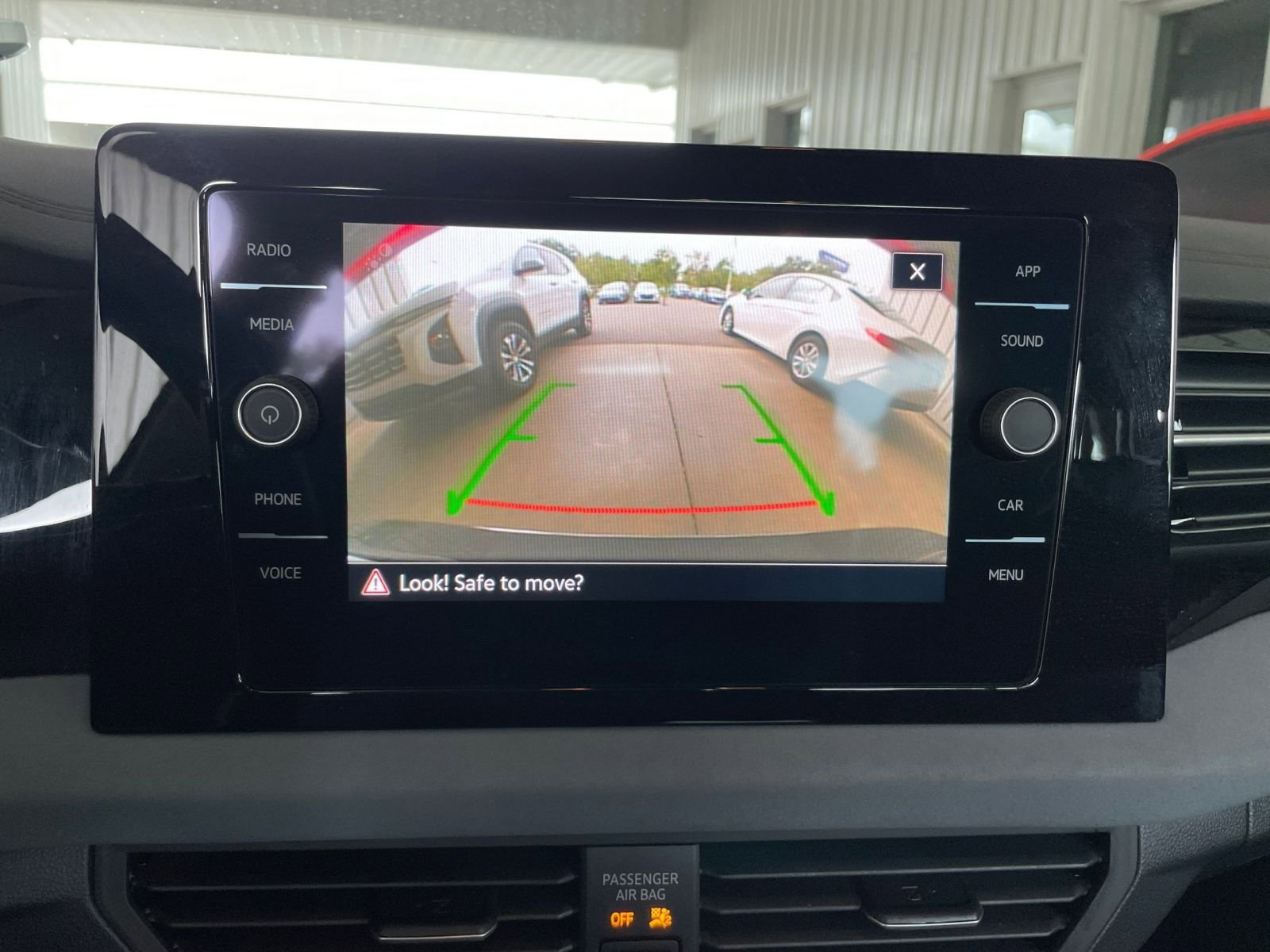 Thumbnail: 2025 Volkswagen Jetta - 17