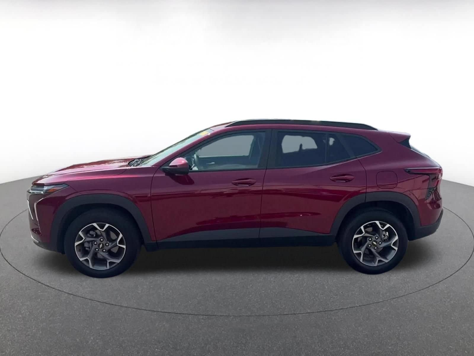Thumbnail: 2025 Chevrolet Trax - 8