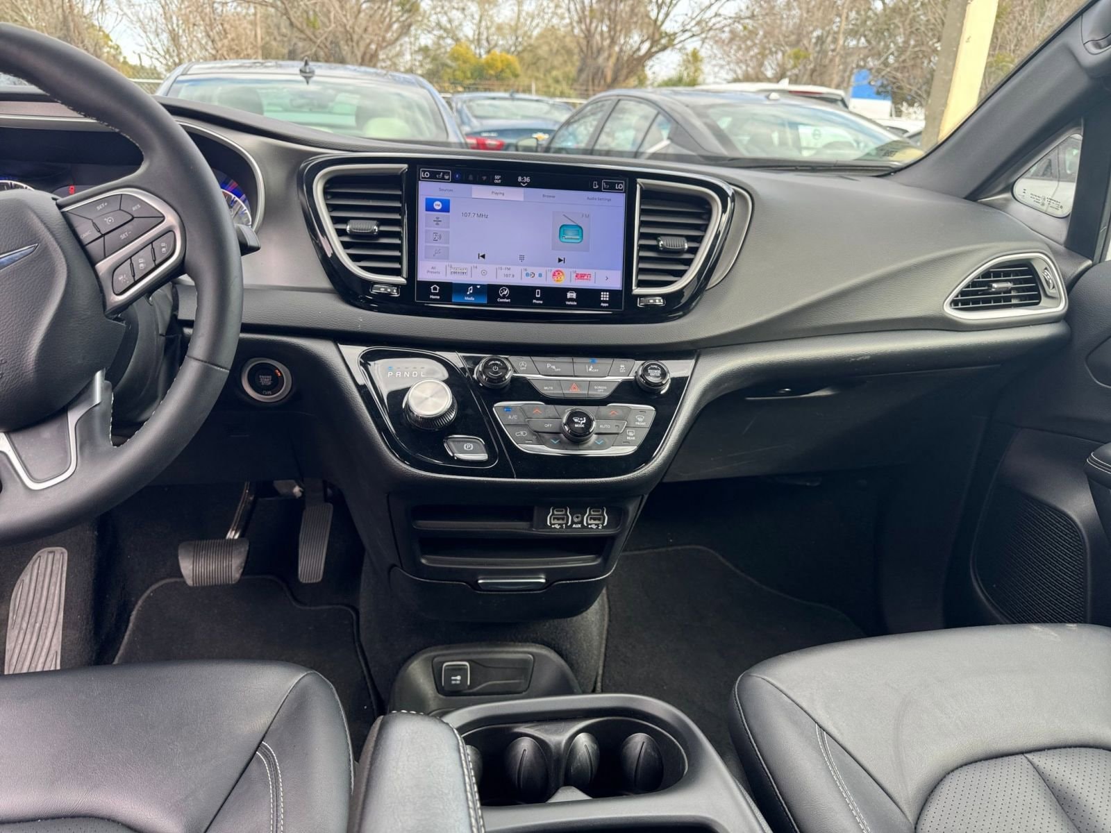 Thumbnail: 2025 Chrysler Pacifica - 17