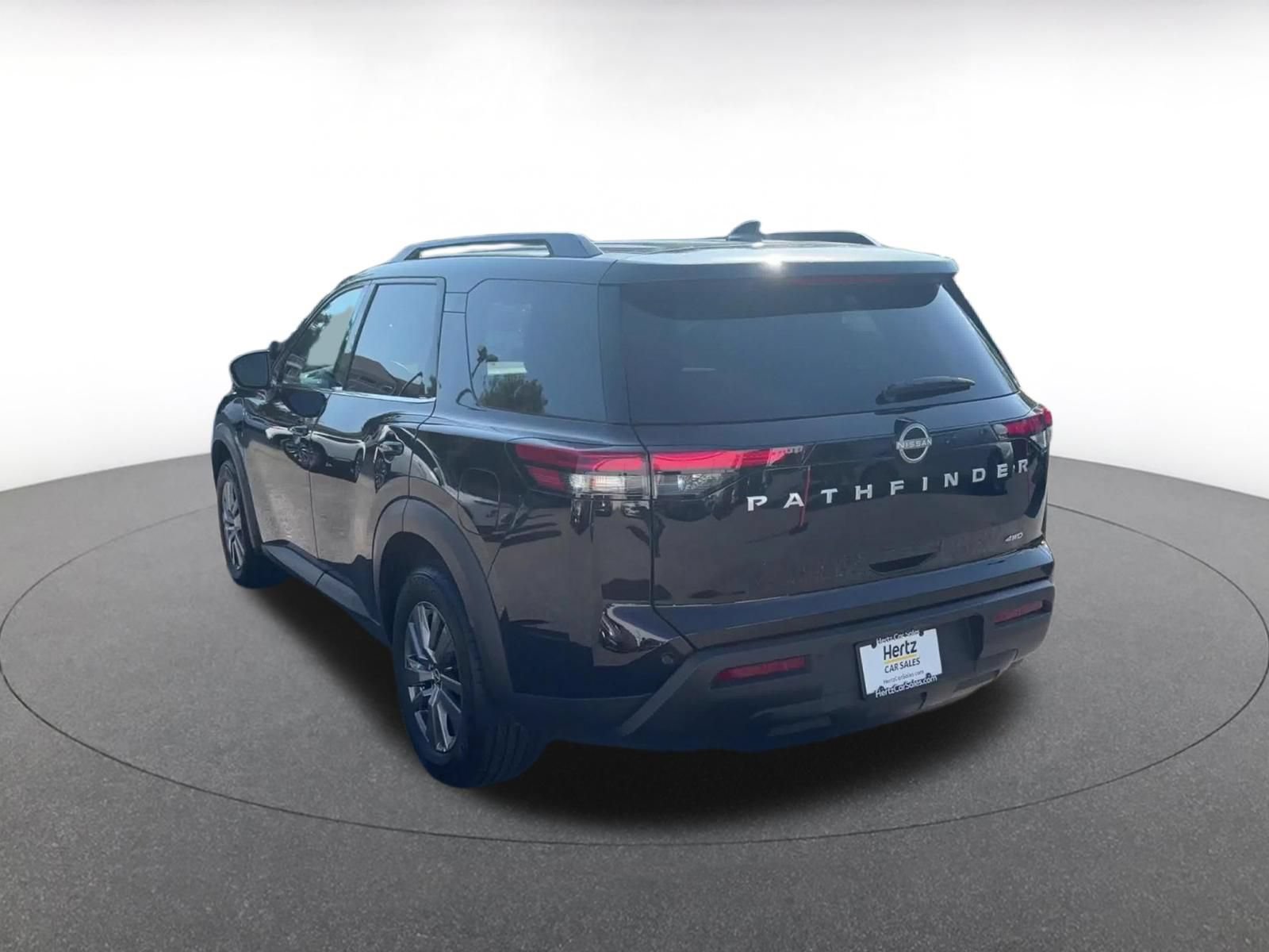 Thumbnail: 2025 Nissan Pathfinder - 10