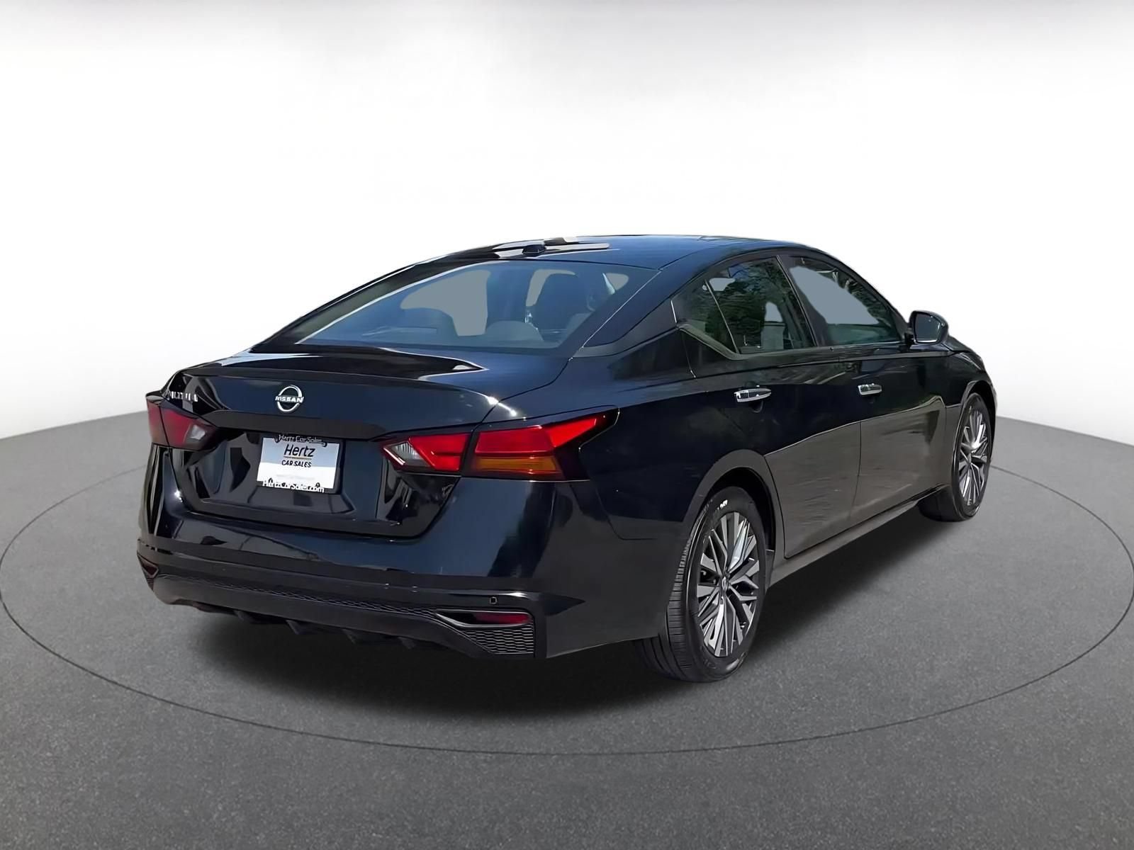 Thumbnail: 2025 Nissan Altima - 14