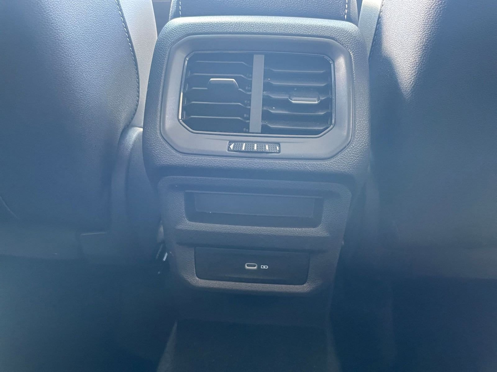 Thumbnail: 2025 Volkswagen Taos - 22