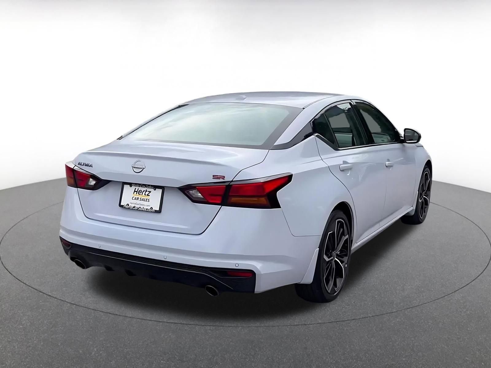 Thumbnail: 2025 Nissan Altima - 15