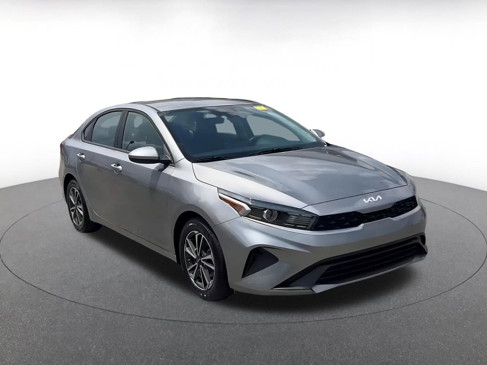 Thumbnail: 2024 Kia Forte - 2