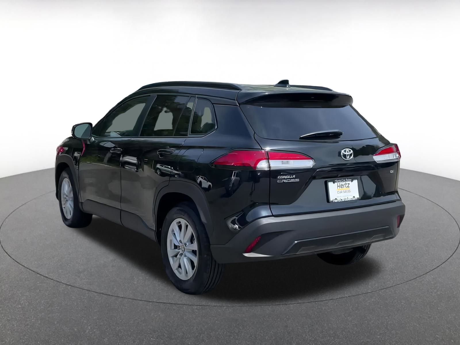 Thumbnail: 2025 Toyota Corolla Cross - 10