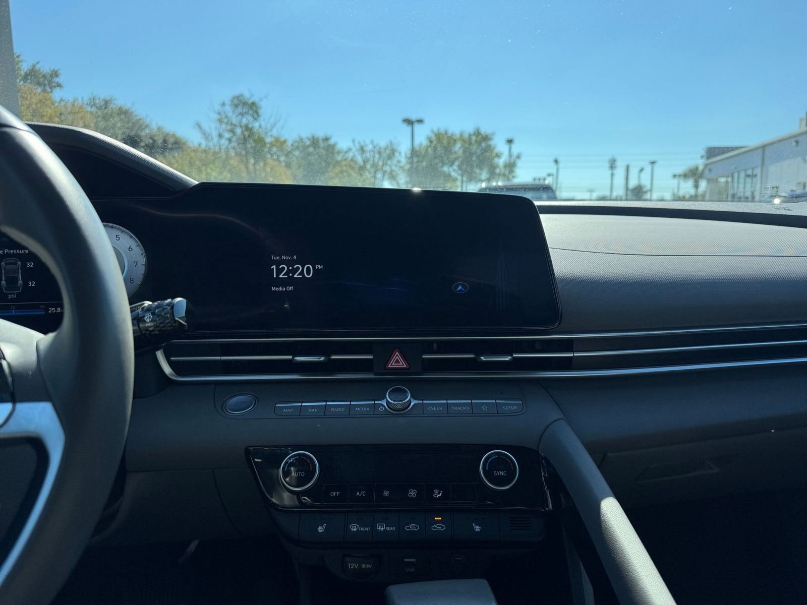 Thumbnail: 2025 Hyundai Elantra - 21