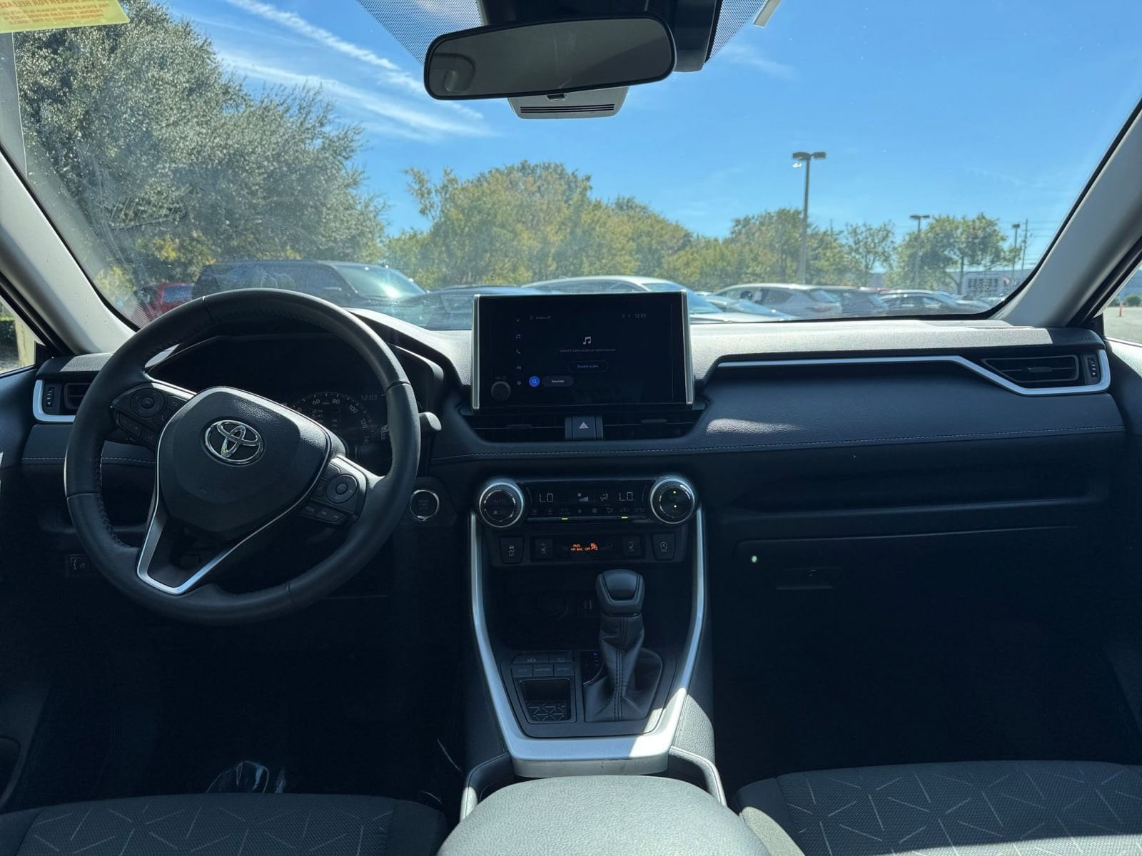 Thumbnail: 2025 Toyota RAV4 - 33