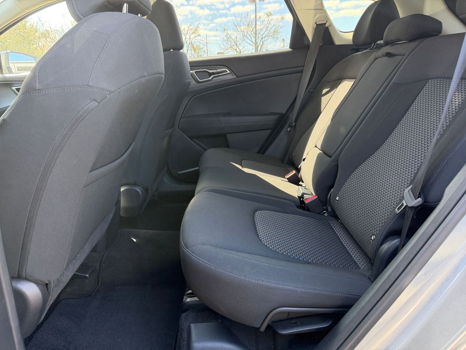 Thumbnail: 2025 Kia Sportage - 24