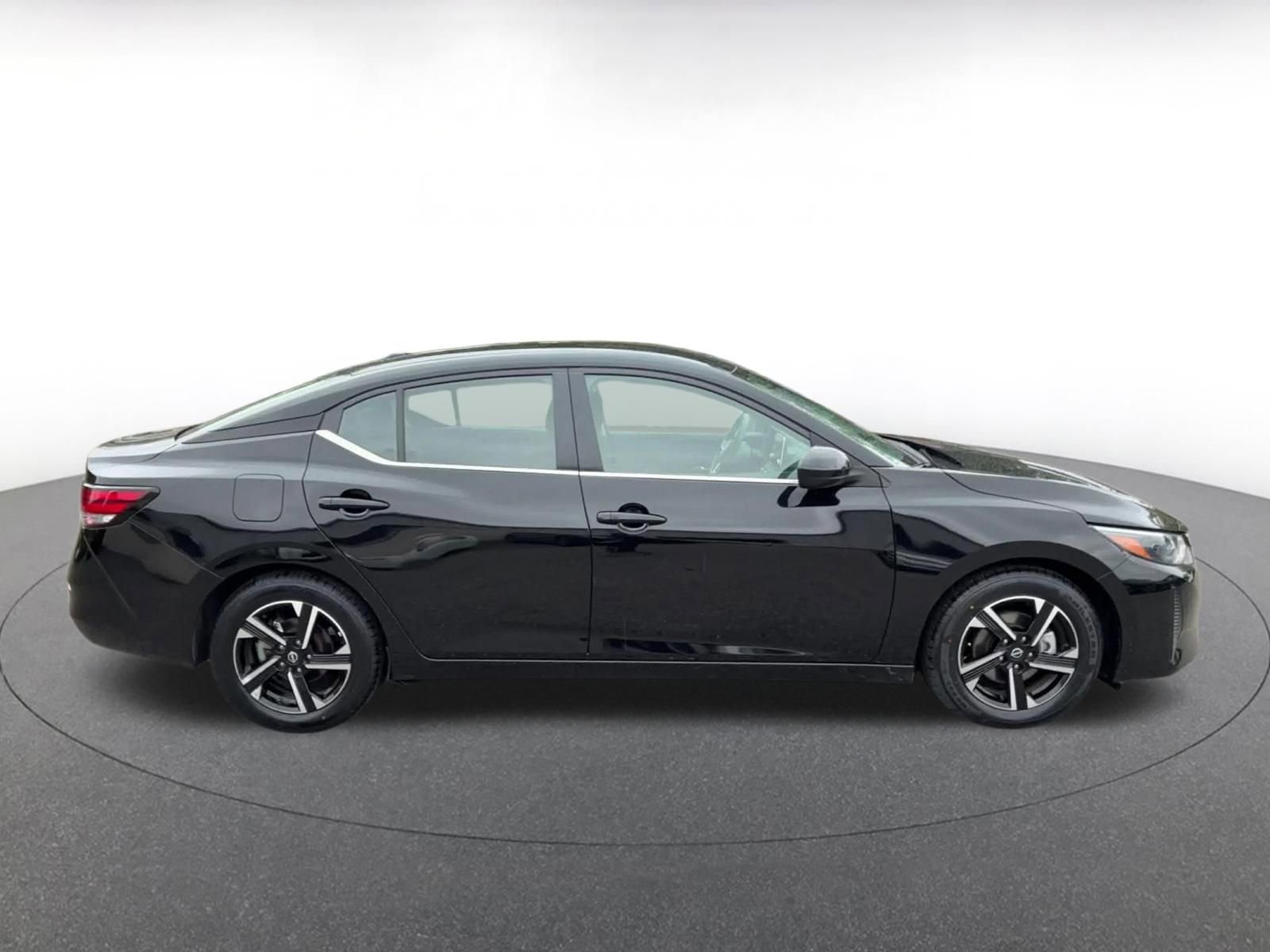 Thumbnail: 2025 Nissan Sentra - 16