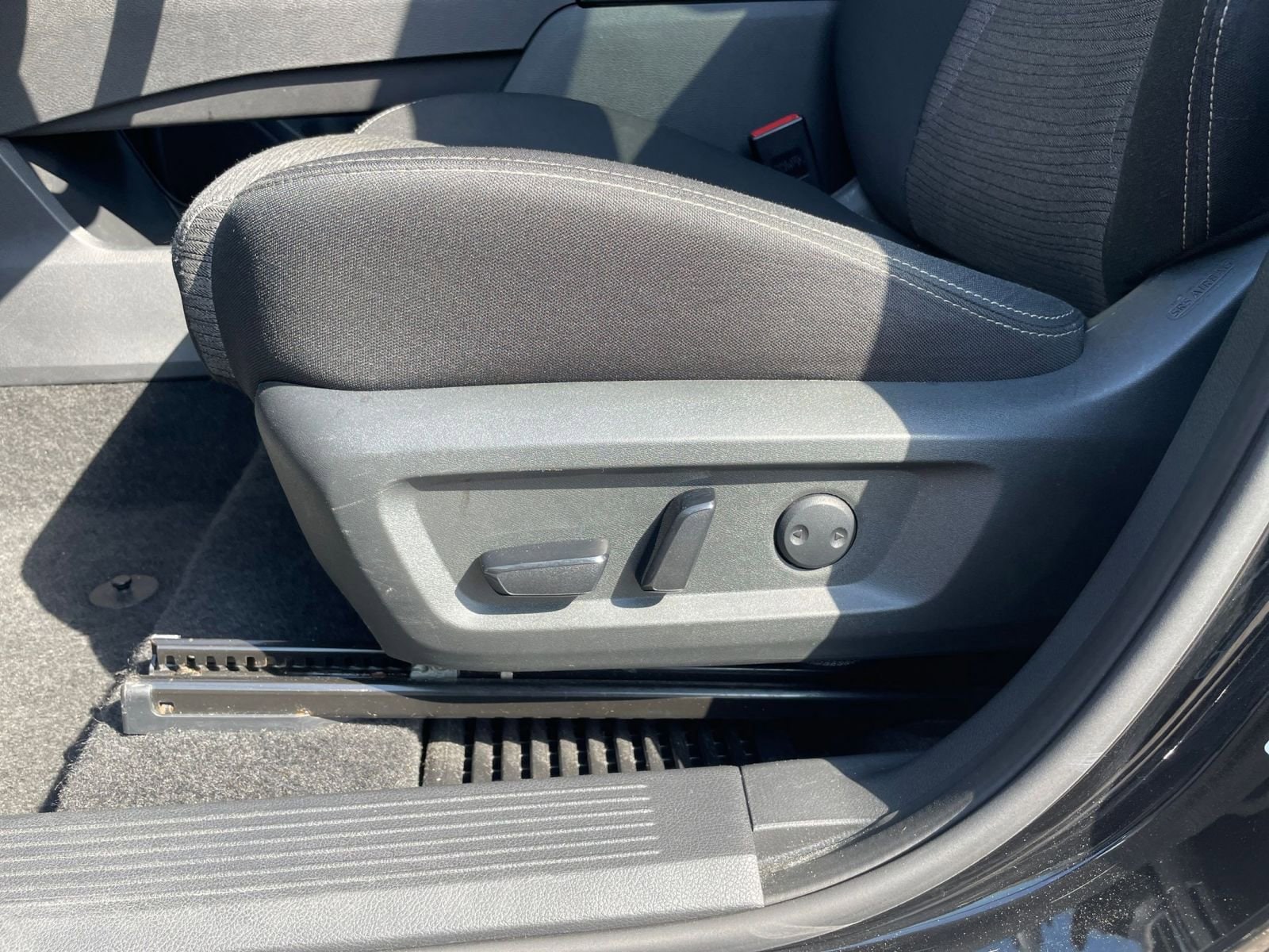 Thumbnail: 2023 Nissan Rogue - 22