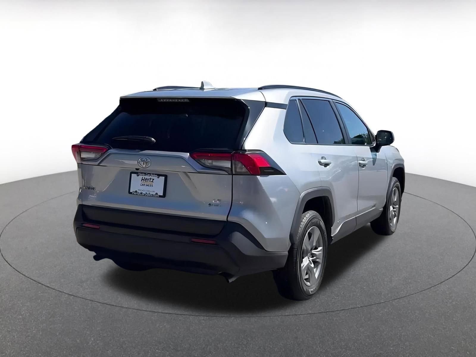 Thumbnail: 2025 Toyota RAV4 - 17