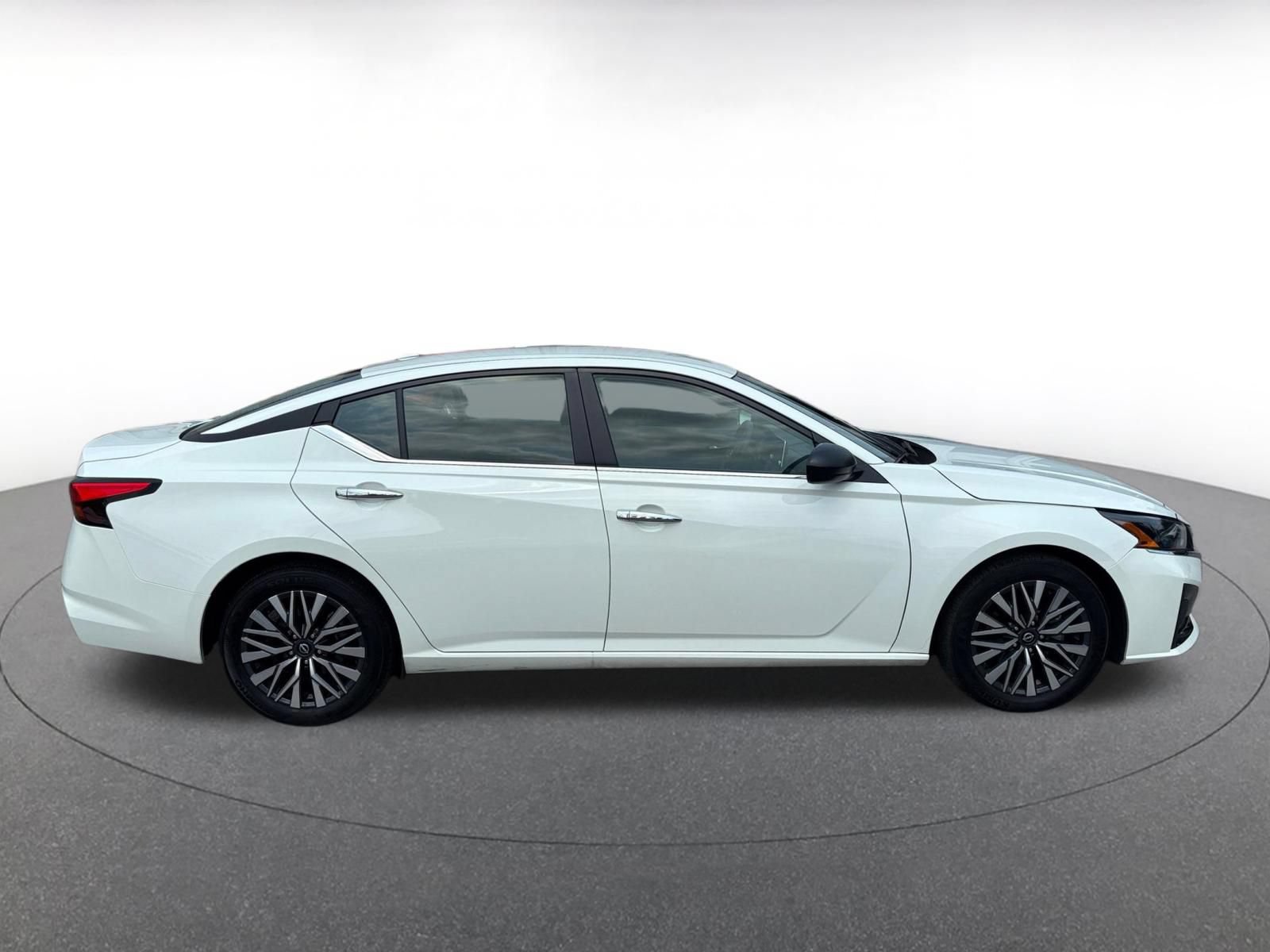 Thumbnail: 2025 Nissan Altima - 15