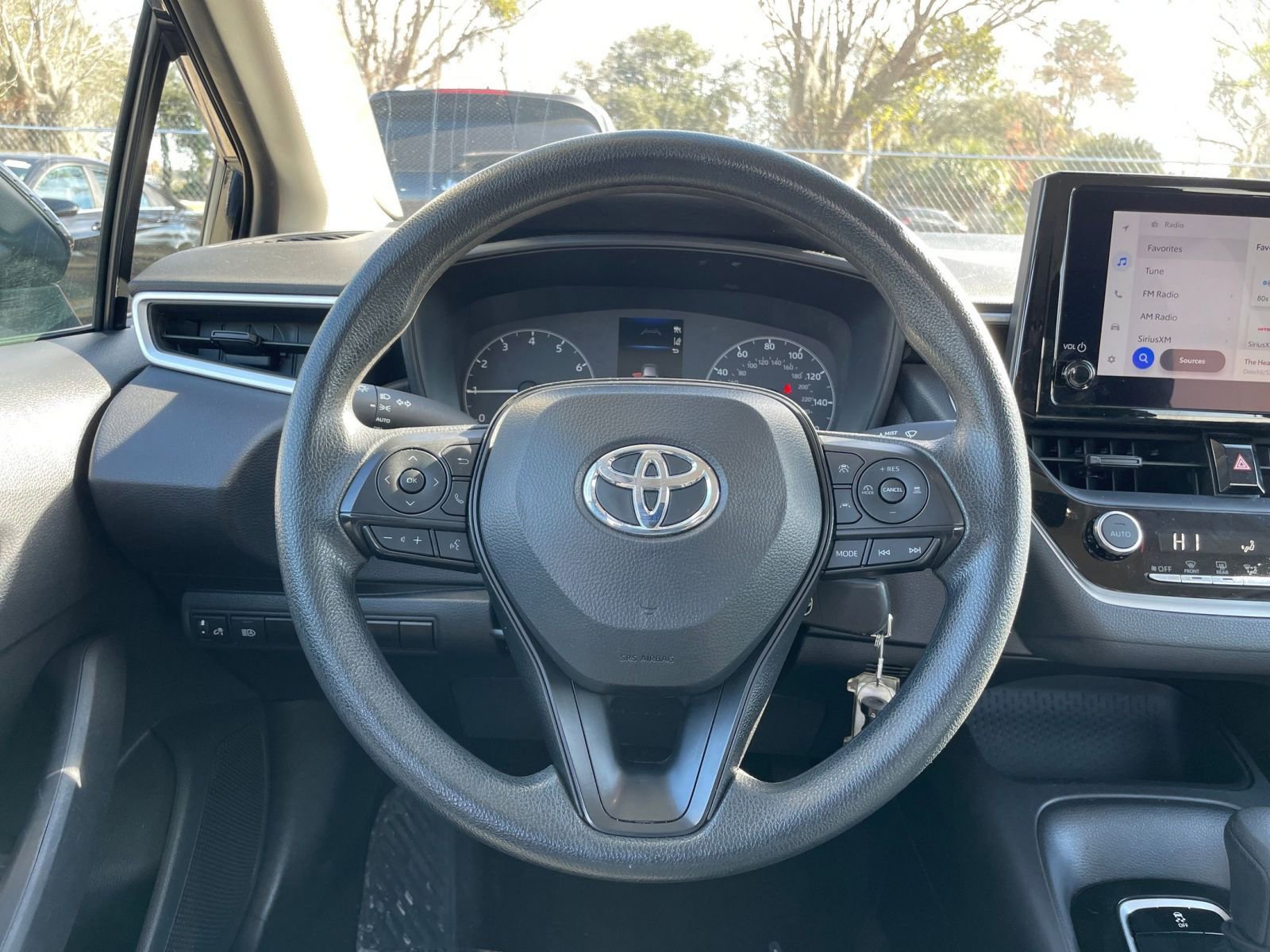 Thumbnail: 2025 Toyota Corolla - 25