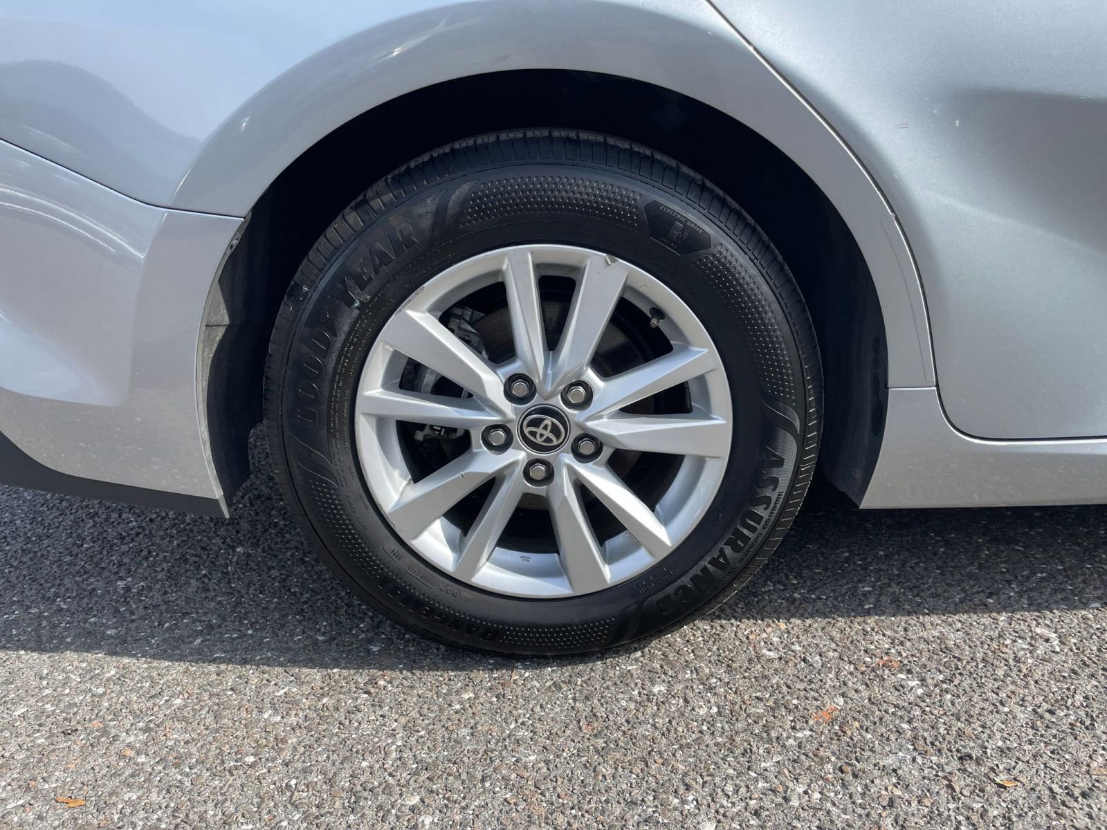 Thumbnail: 2025 Toyota Camry - 29