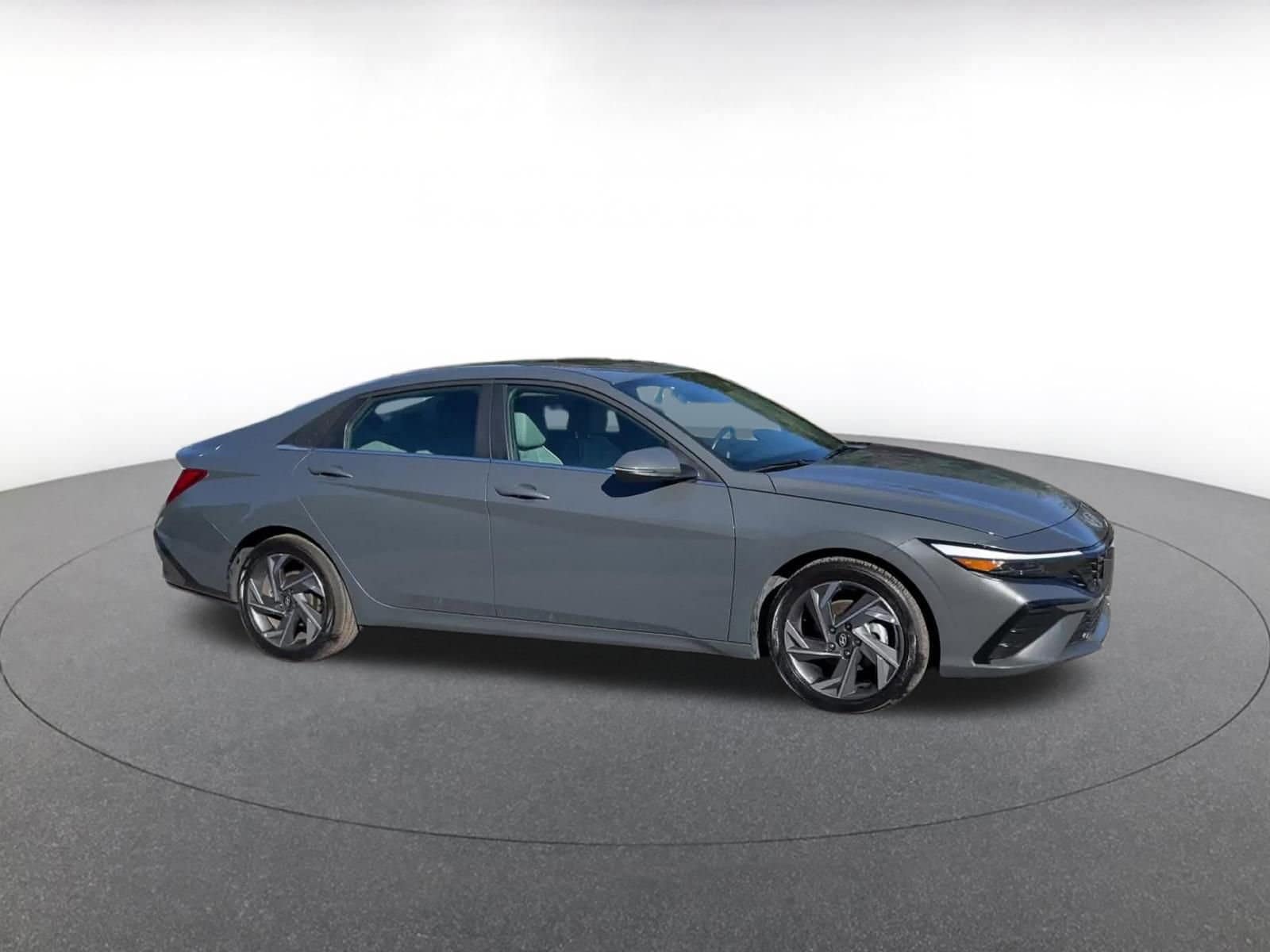 Thumbnail: 2025 Hyundai Elantra - 1
